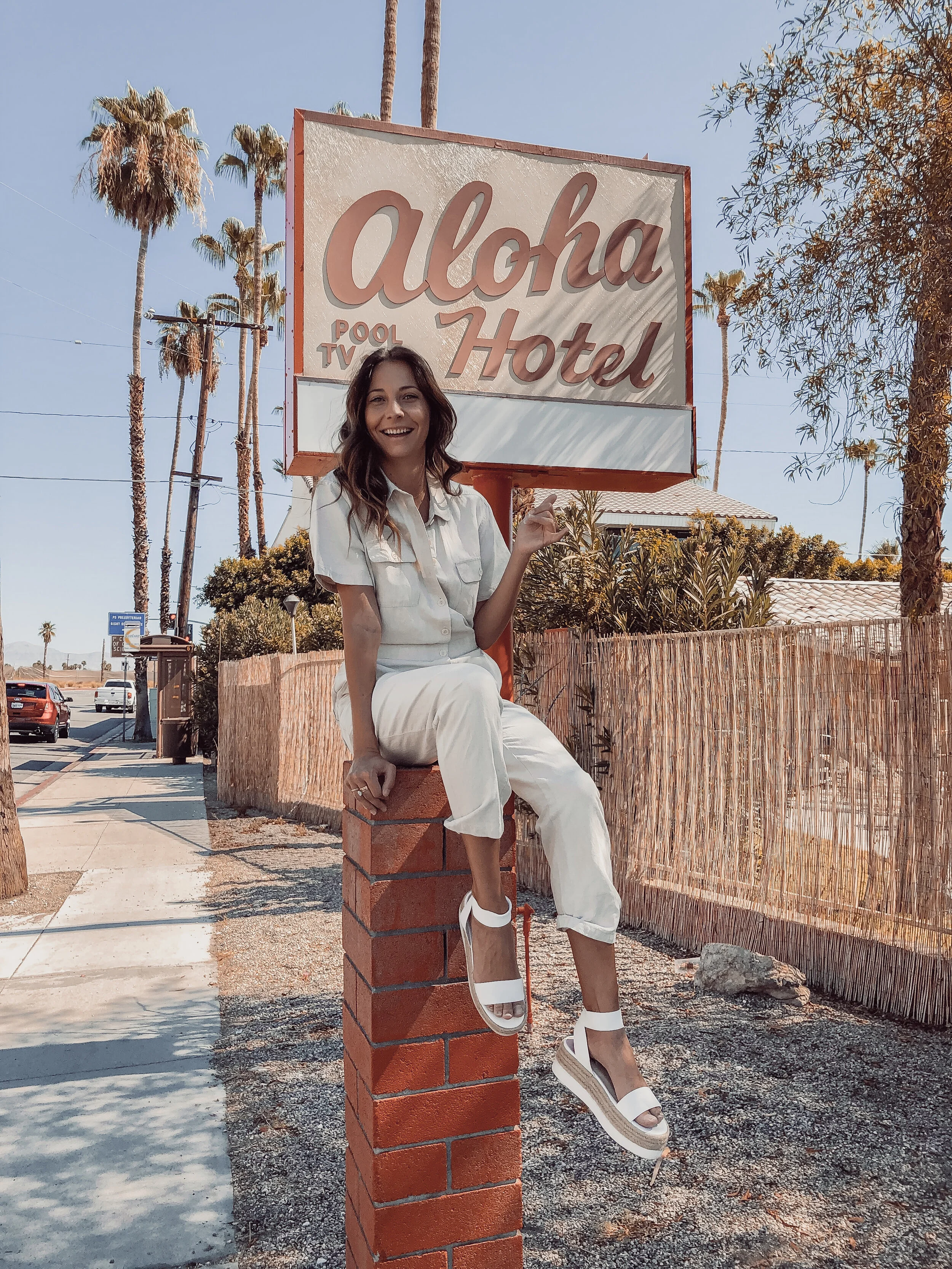 Aloha Hotel 