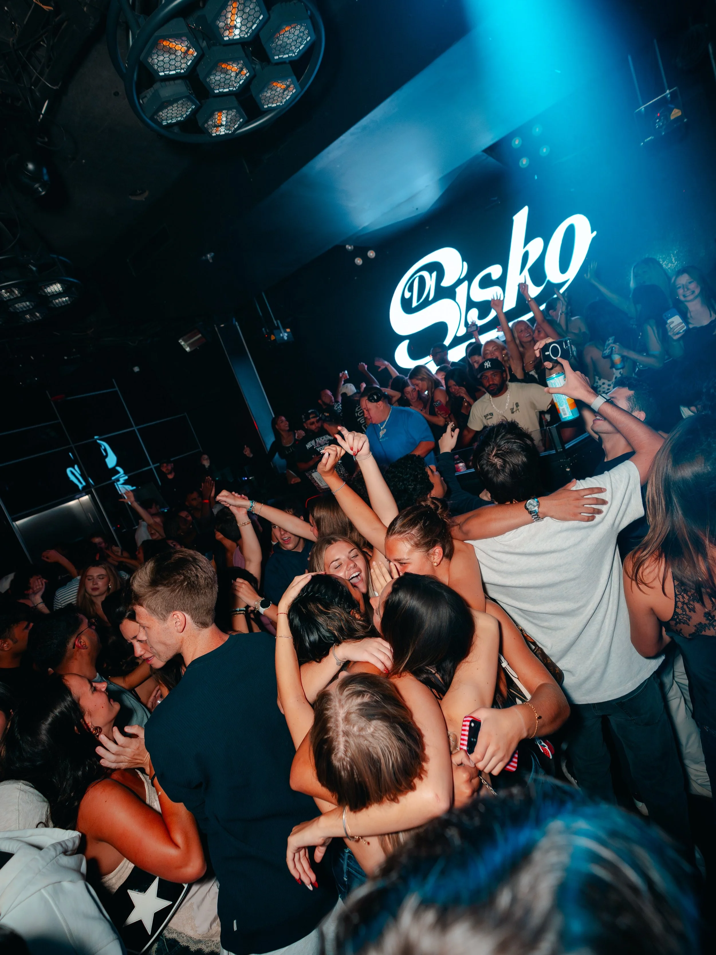 BIJOU SATURDAYS 

@DJSISKO X @DJPAPADON

📸 @ejnoro