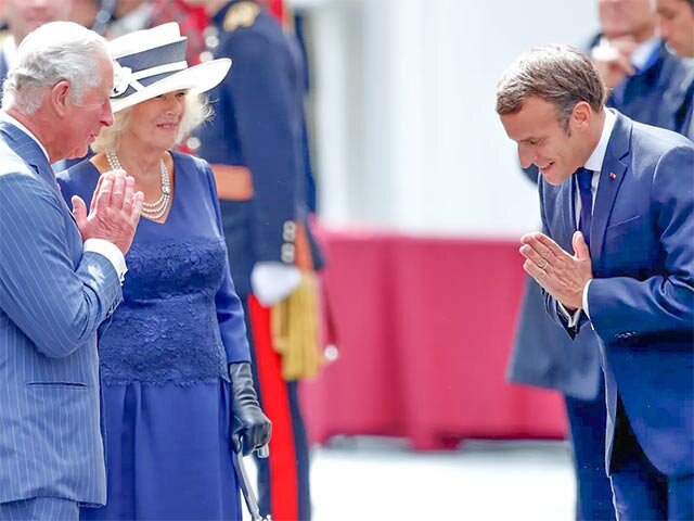 Pourquoi-namaste-est-devenu-le-salutation-parfait-en-pandémiePourquoi-namaste-est-devenu-le-salutation-parfait-en-pandémie.jpg