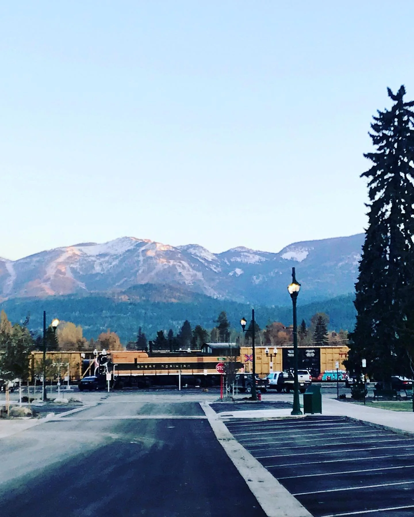Happy Halloweening in Whitefish. What&rsquo;s truly terrifying is how much I love it here: temps in the 40s, smell of chimney smoke everywhere, broad downtown streets... even a gracious tip-of-the-hat welcome from this gentleman. #whitefishmontana