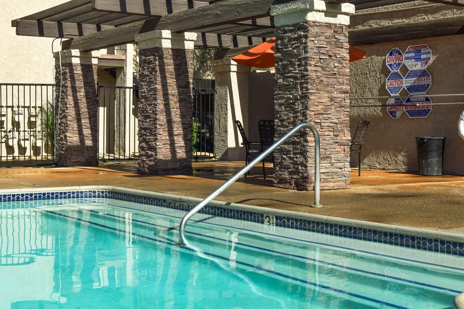 Tres Flores Apartments