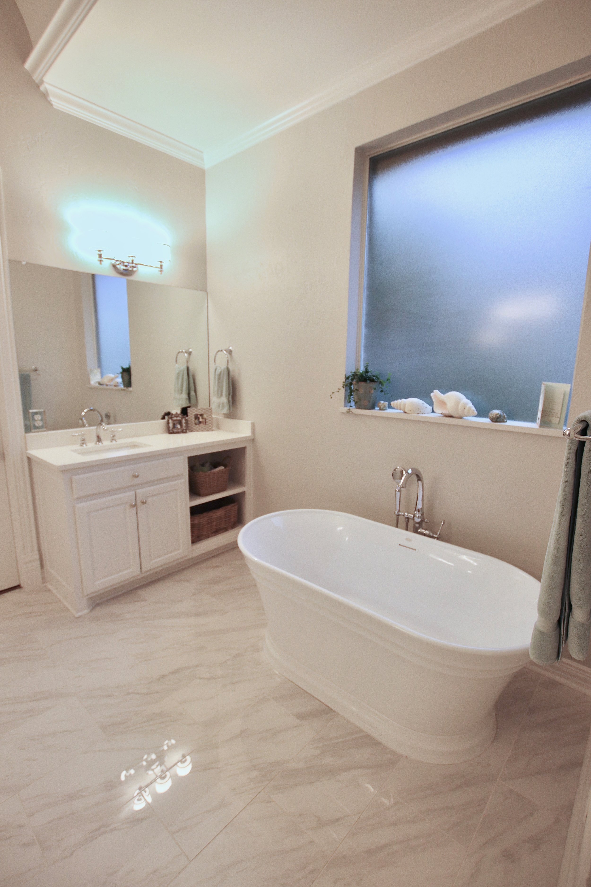 IMG_7537 hill master bath 1.jpg