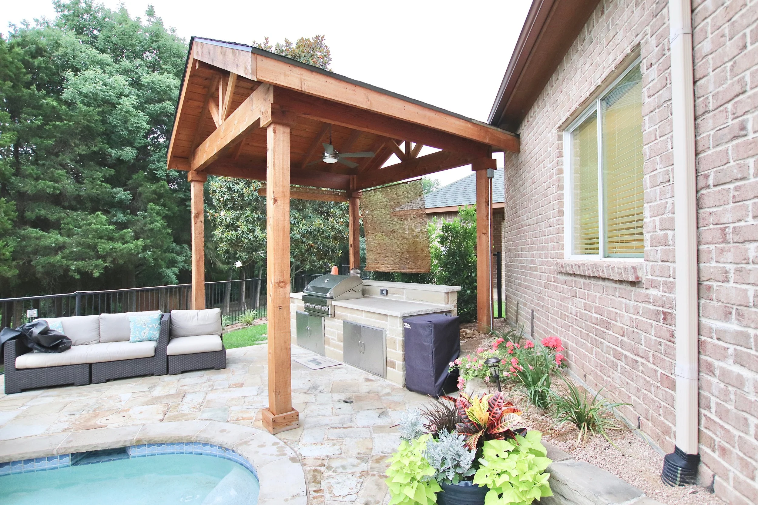 IMG_7426 hill patio 2 .jpg