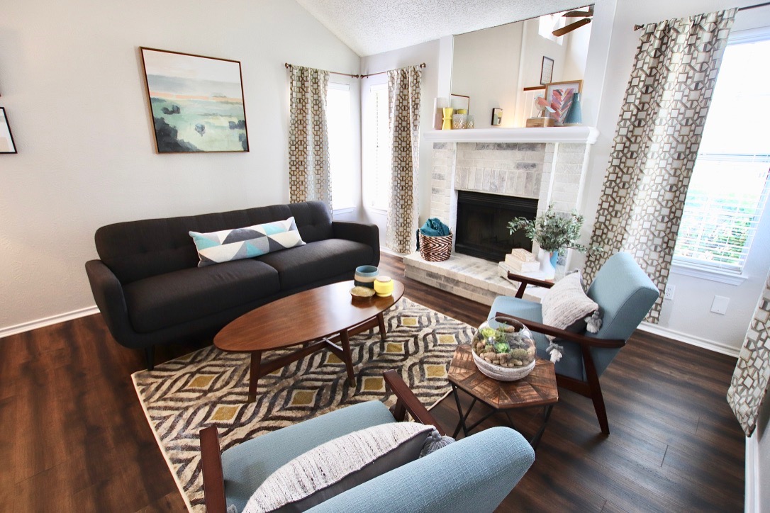 IMG_8786 juli sitting 2 .jpg