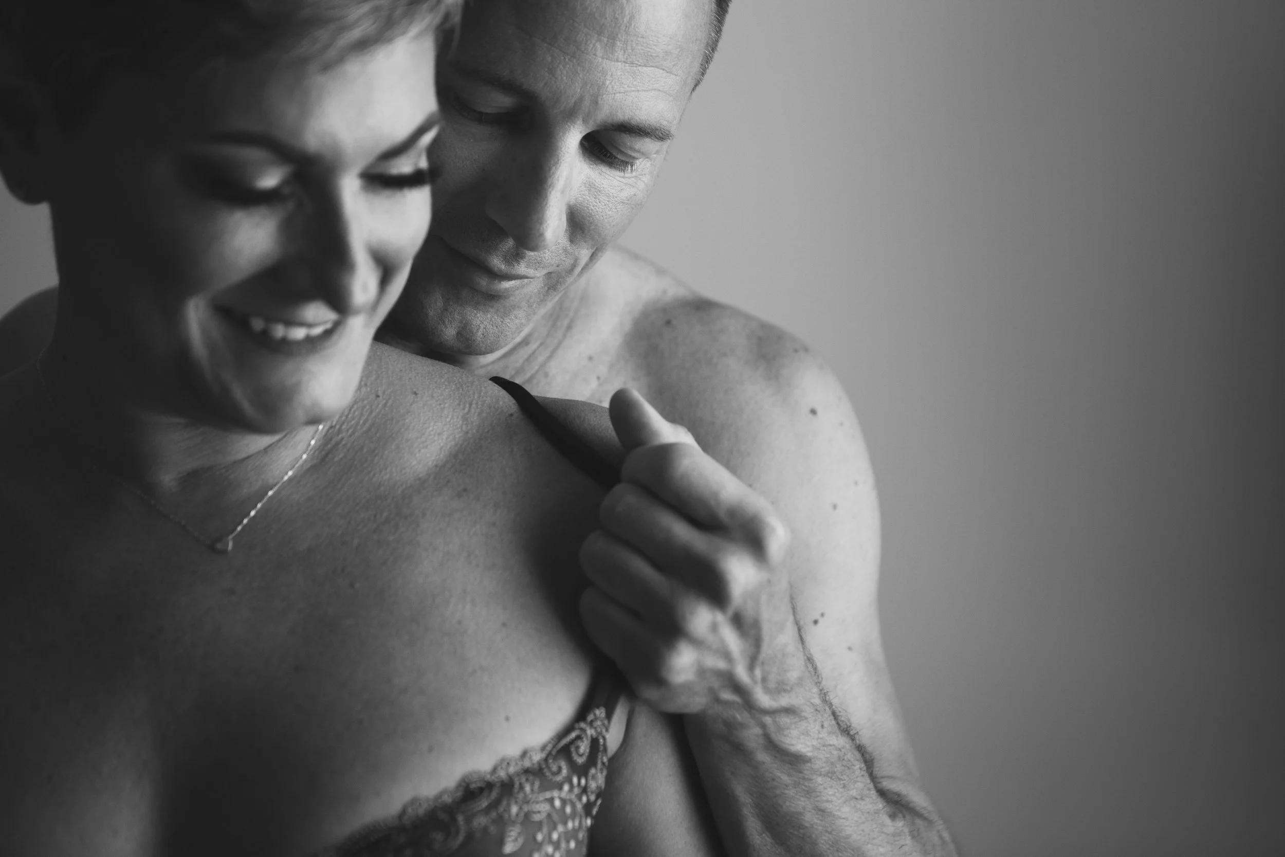 14-couples_boudoir_005.JPG (Copy)