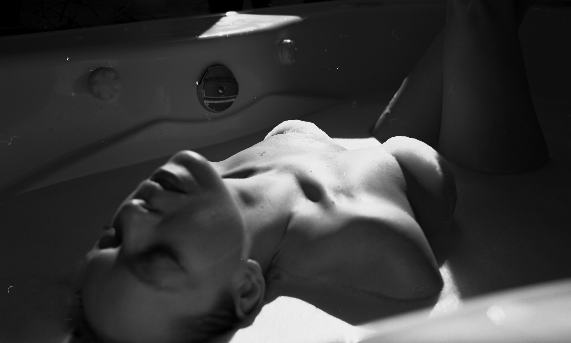 Ottawa Boudoir Artist Nude Photographer-10.jpg