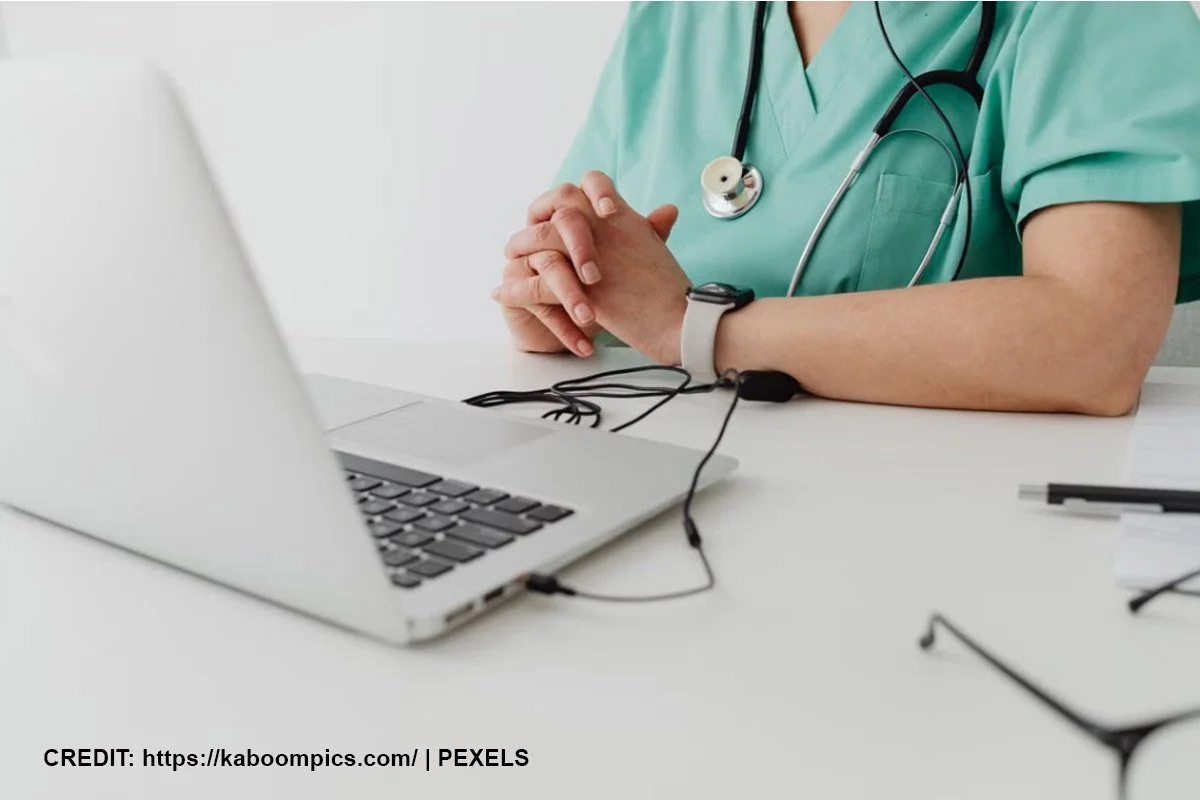 How Do You Maintain Digital Boundaries in Modern Medicine
