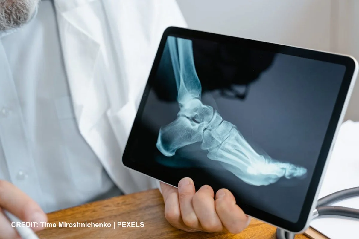 How to Ensure Legal Protection When Investing in Your First Orthopedic Clinic in Canada