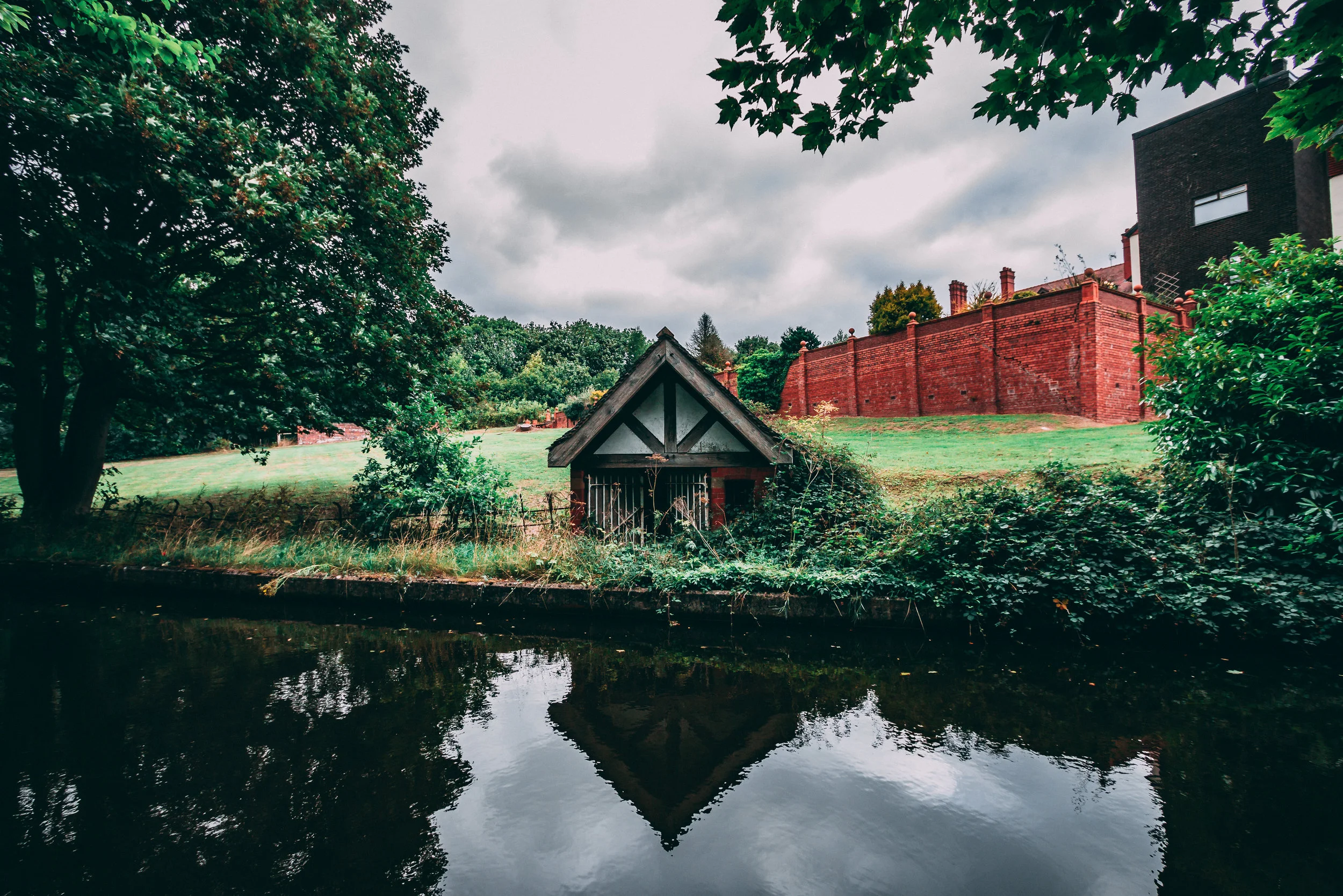 Tiny Canal Hut