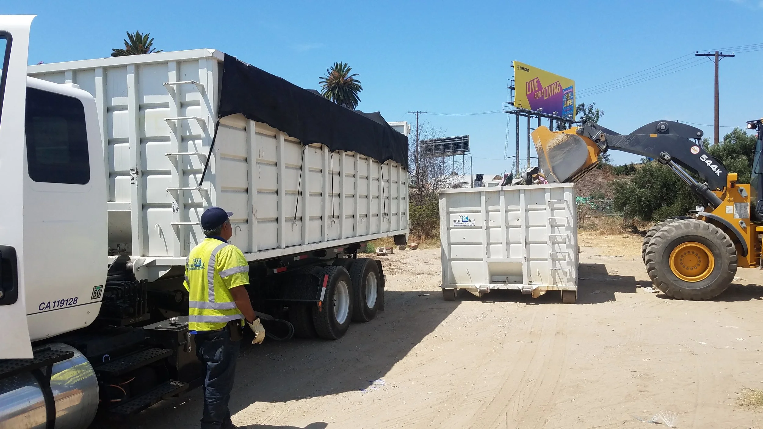 Pic - Trucks - Roll Off.jpg