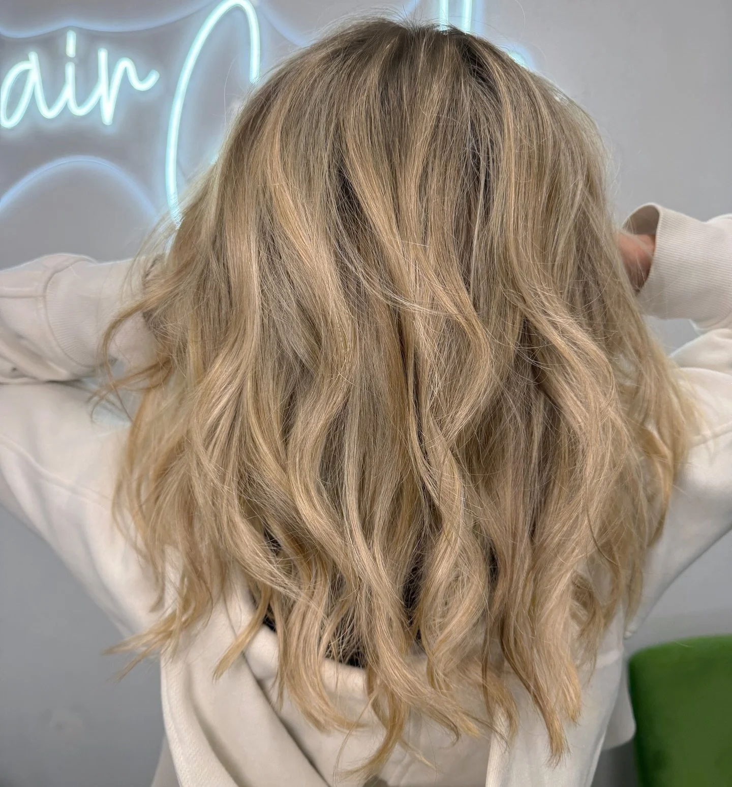 High dimension, low maintenance ✨

#blonde #dallasblonde #dallascolorist #shadowroot #hairbylg