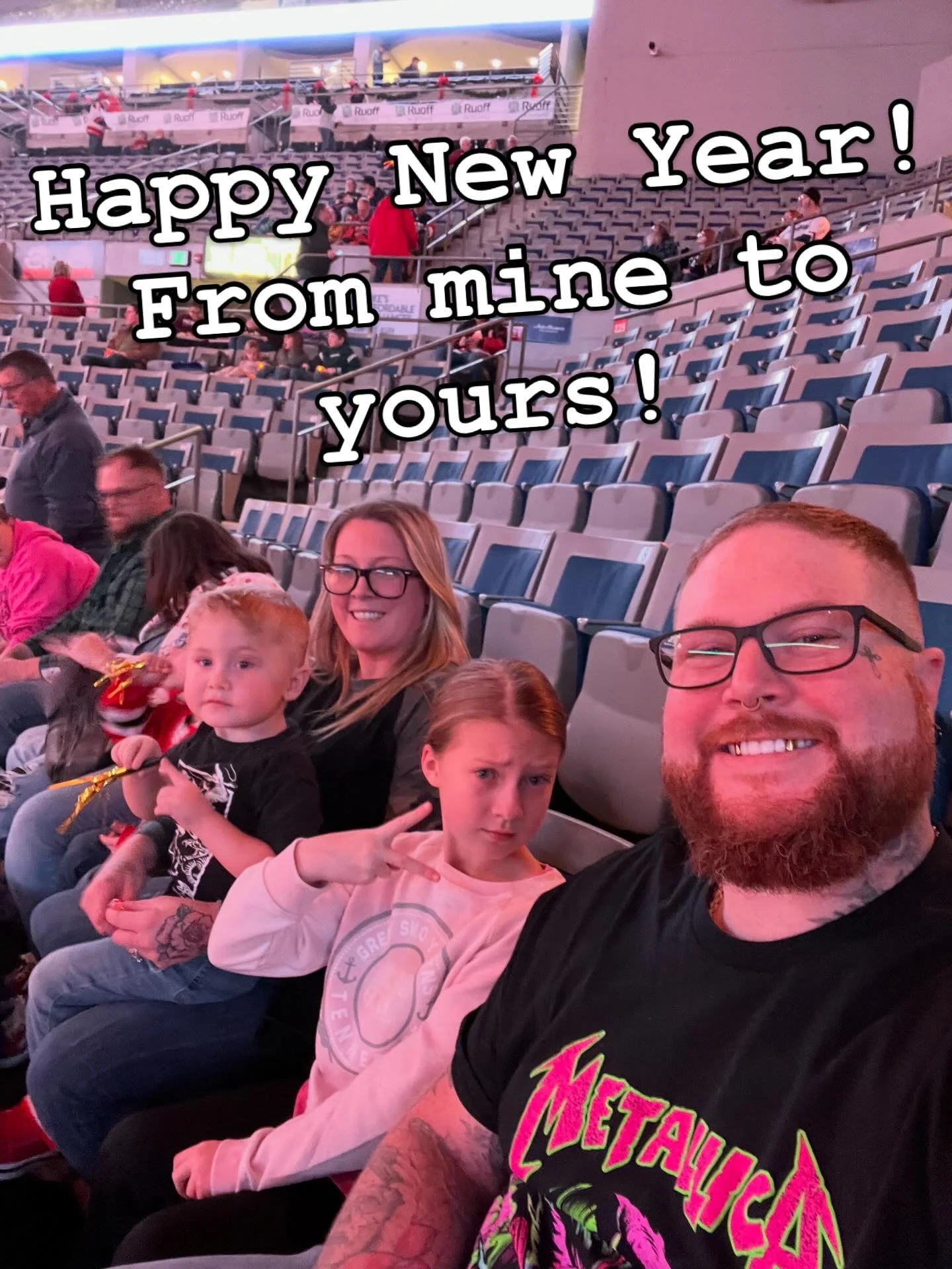 Happy New Year from mine to yours! Let&rsquo;s start this one off right! @midwestmisskay #newyear #komets #fortwayne #family #hockey