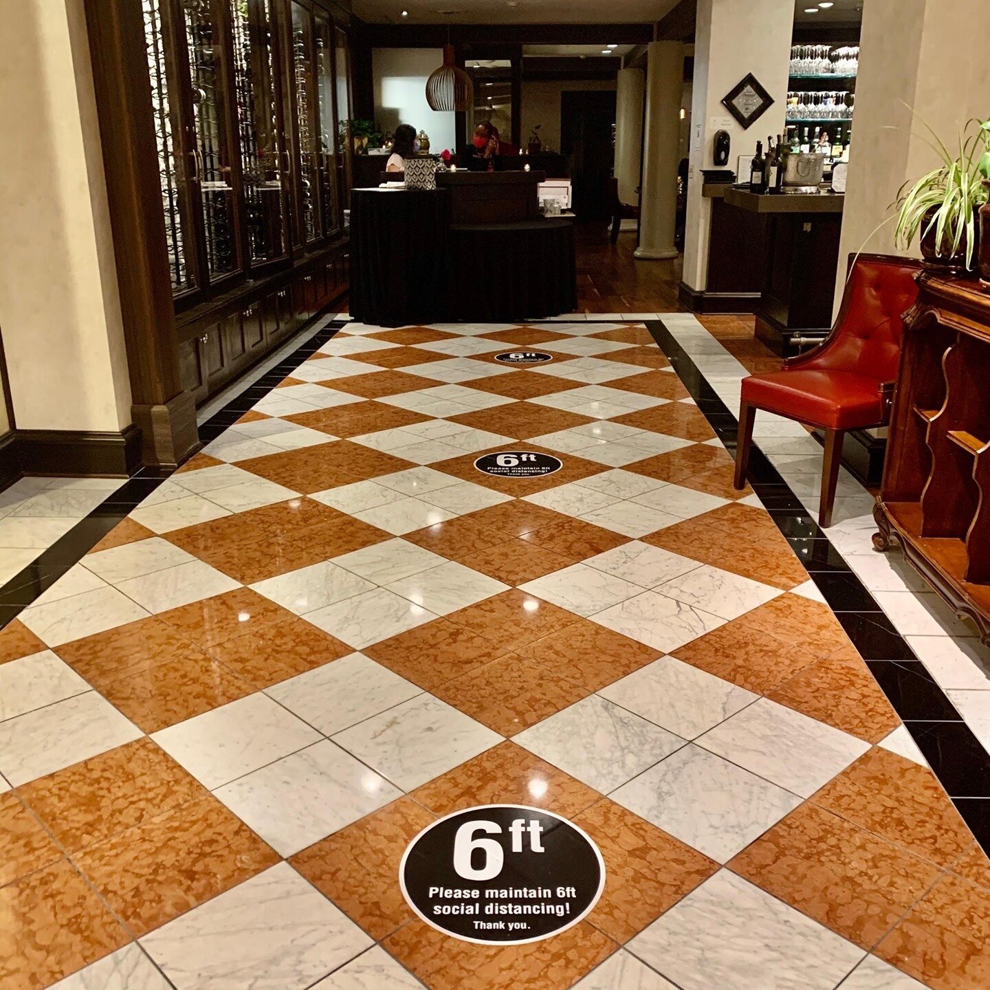 The Italian marble lobby might look a little different, but it's still stunning! We've been working hard to continue to create a safe and hospitable space for your dining pleasure.⠀
.⠀
.⠀
.⠀
 #ilpalionc #thesienahotel #visitchapelhill #visitnc #itali