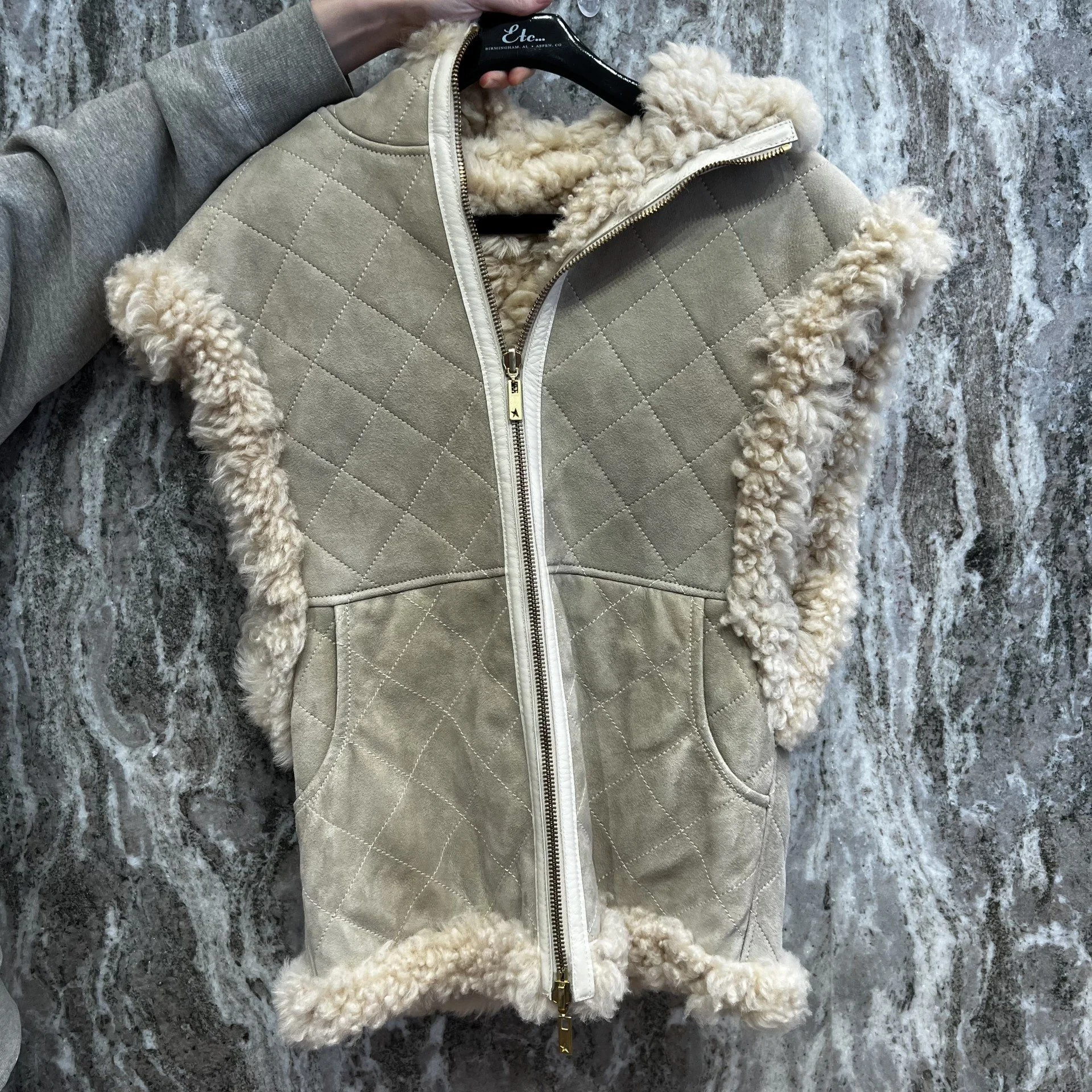 gg vest.jfif