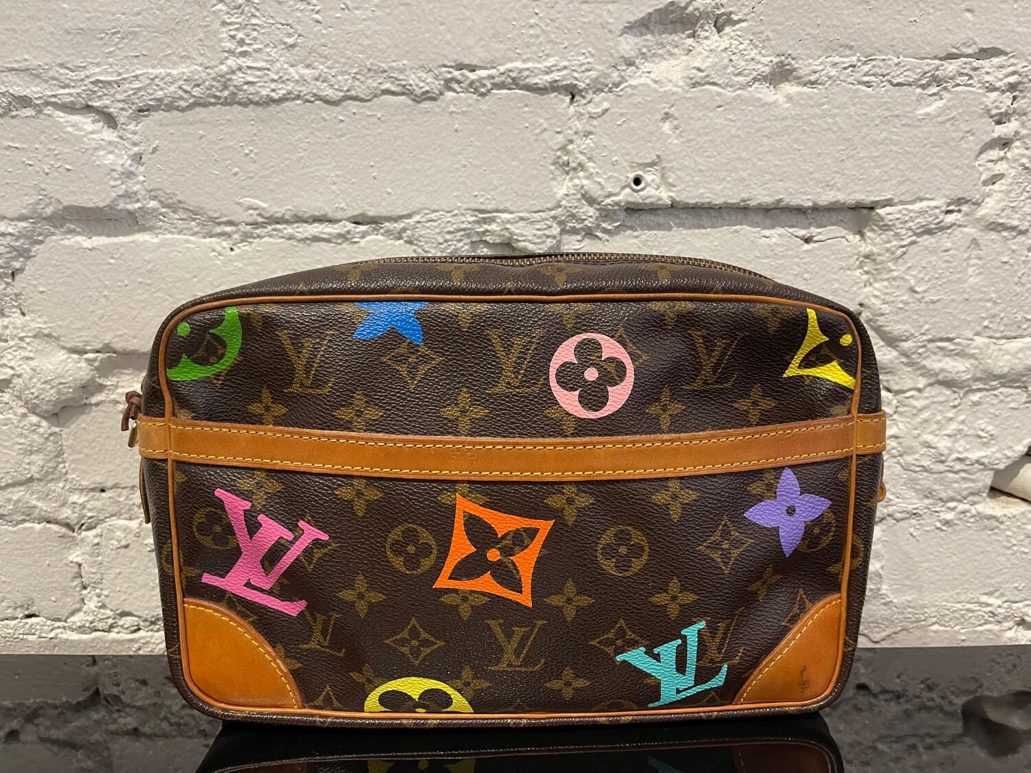 New x Louis Vuitton Makeup Bag 28 with Hand-Painted Falling — Etc...