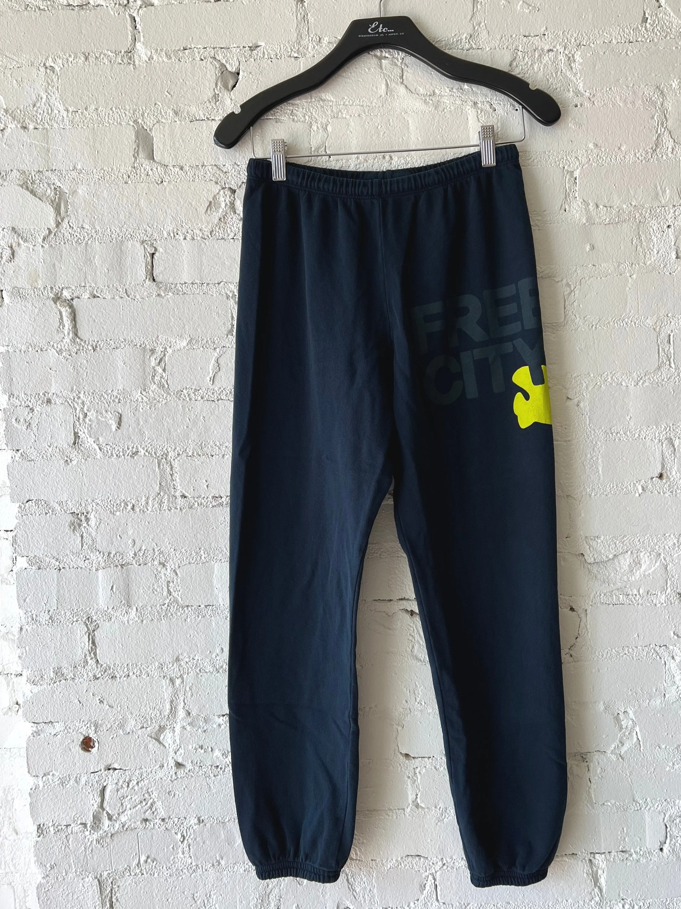 FREECITY Large 3/4 Sweats Creamy Ballerina main image 0