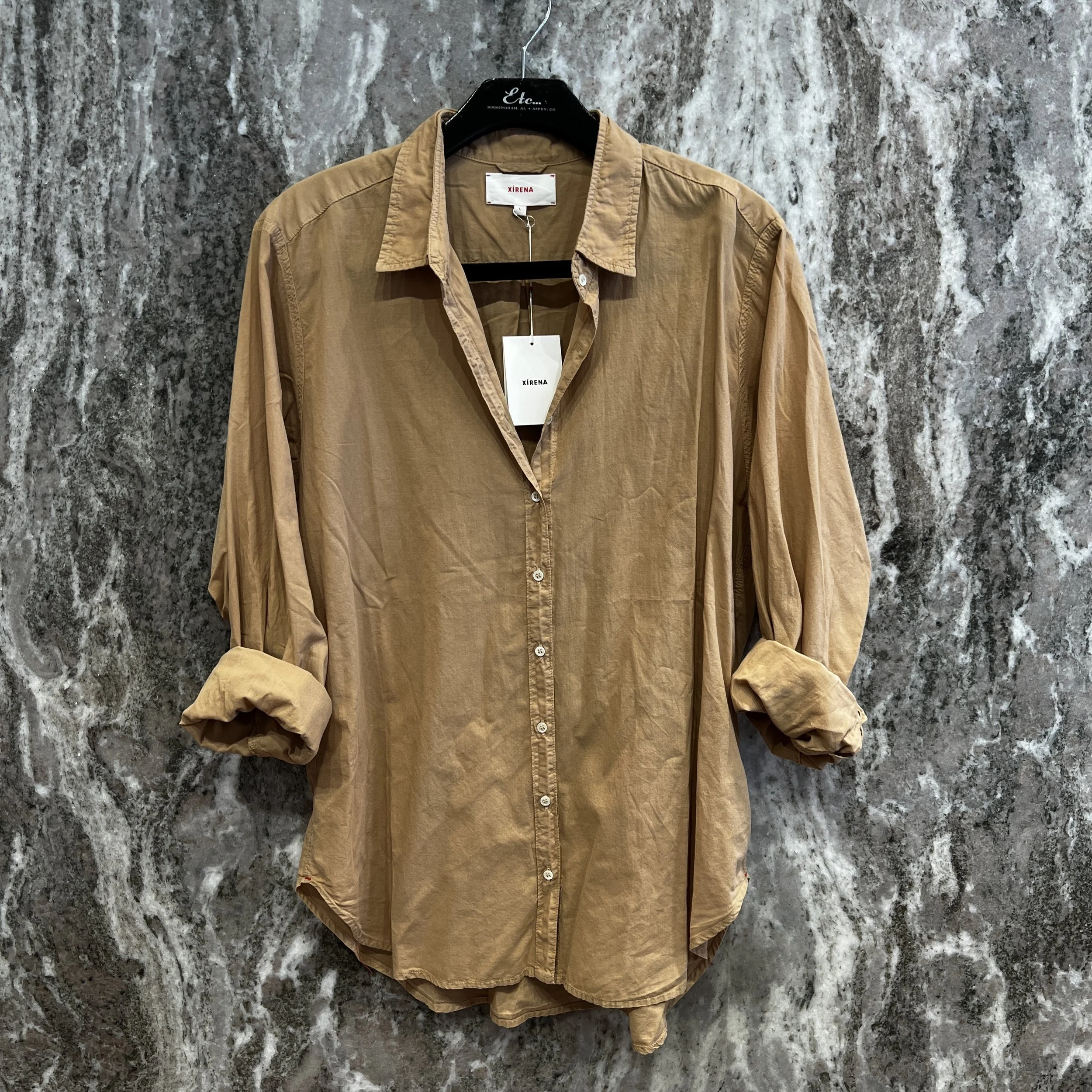 Xirena Beau Shirt in Cashew
