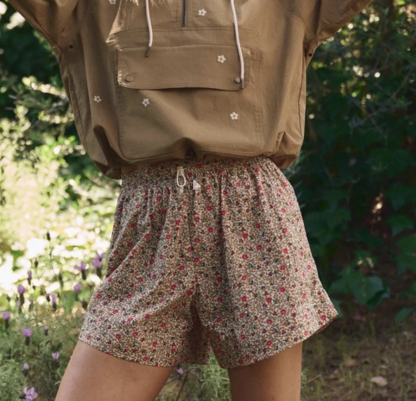 The Great Outdoors Rover Short in Sprouting Floral