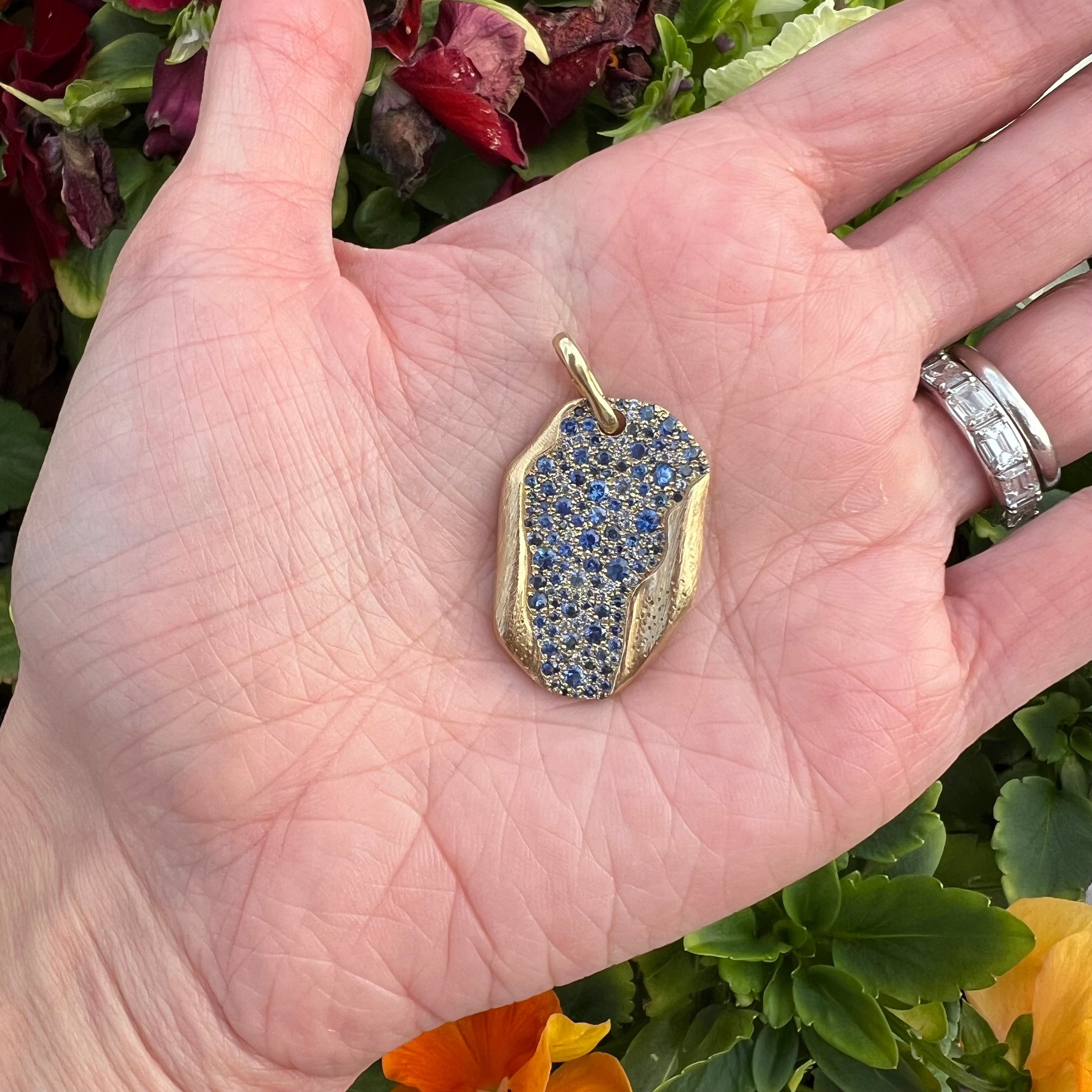 Yannis Sergakis Immortelle Riviera Grande Charm with Blue Sapphires