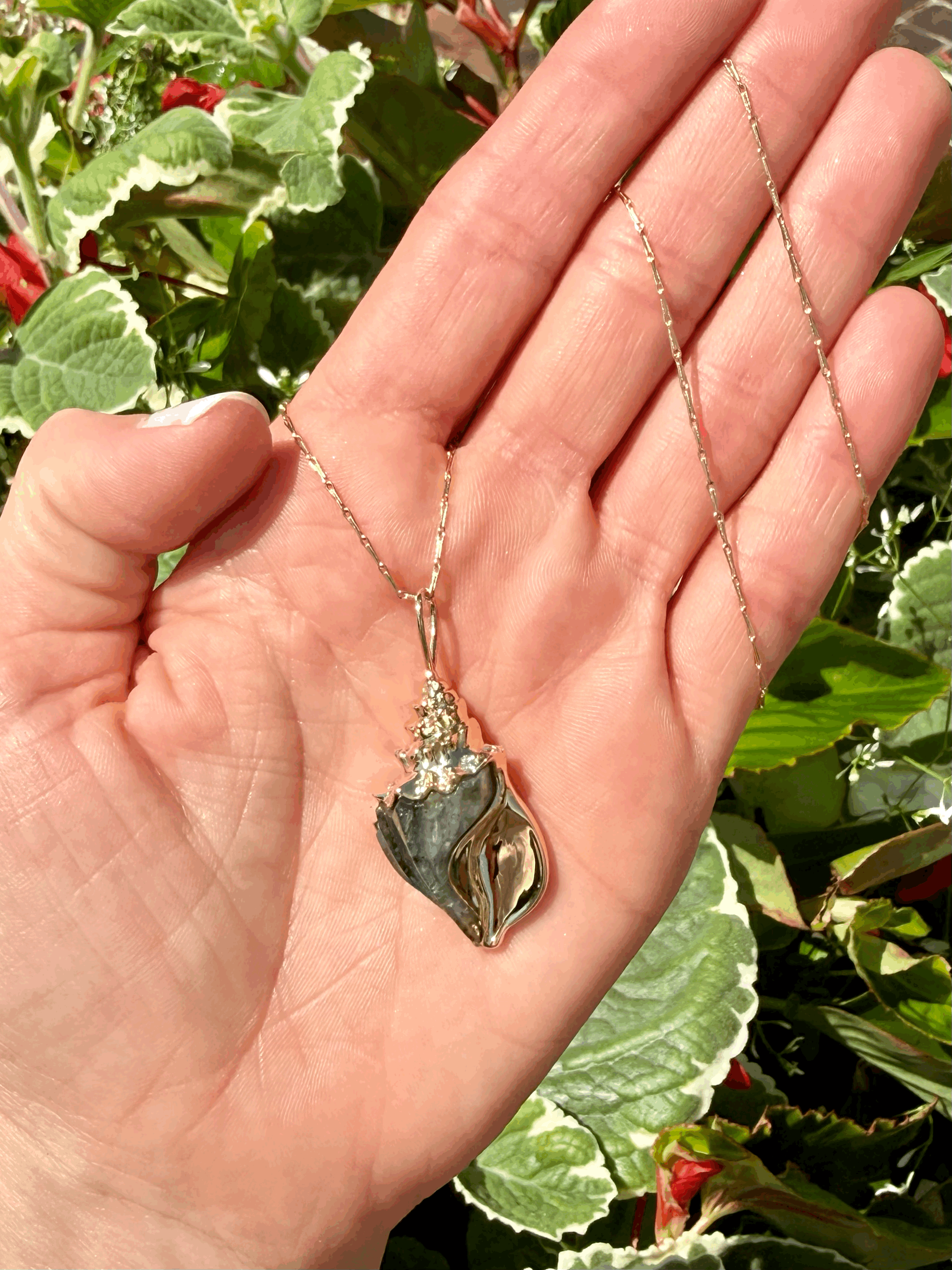 Brent Neale Small Conch Shell Pendant with Carved Labradorite