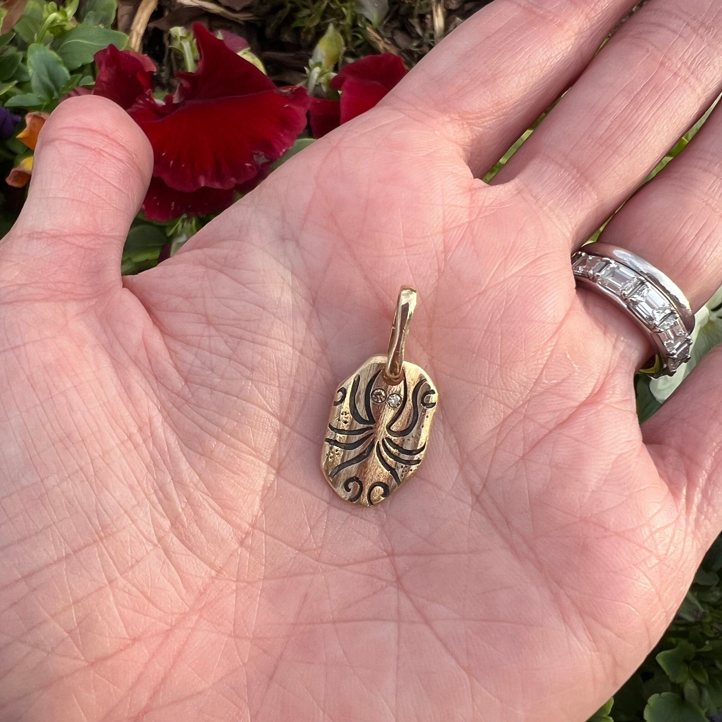 Yannis Sergakis Octopus Immortelle Mini Charm