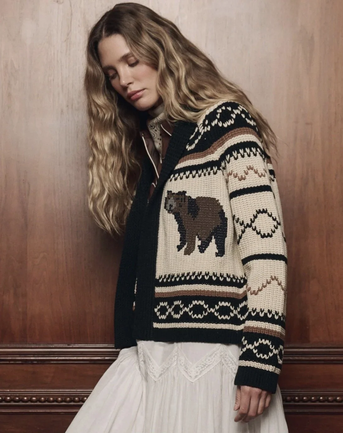 The Great Bear Lodge Cardigan in Black