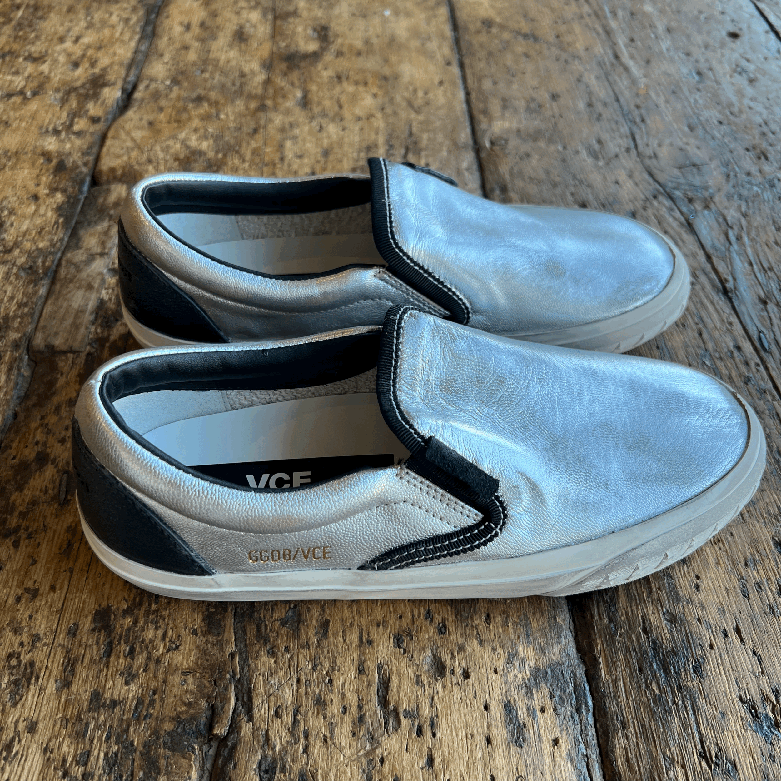 Golden Goose VCE Silver and Black GG302