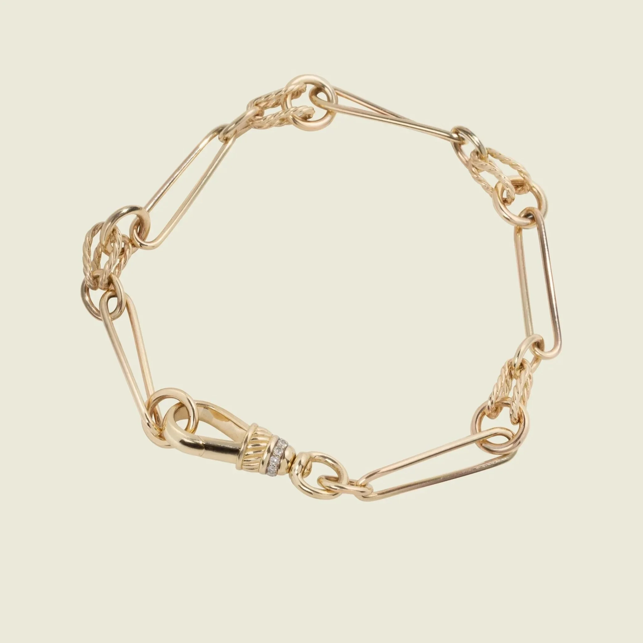 Twisted-Link-Bracelet-lucy-delius-LD-BRAC-TWIST-18.jpg