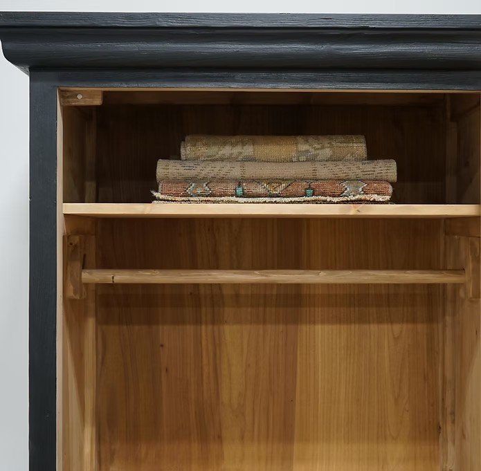 colette armoire .jpg