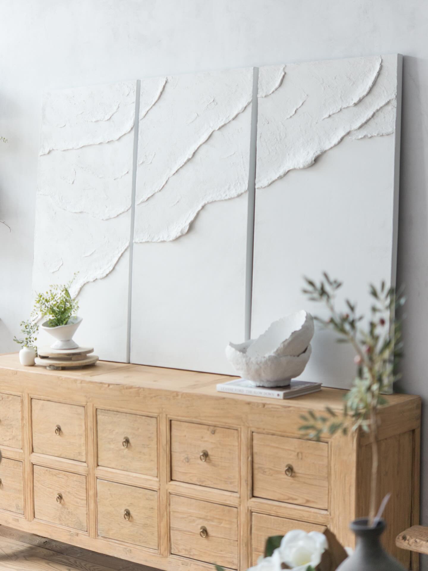 &lsquo;marea&rsquo;

meaning tide, was inspired by and created to capture the calming nature of south georgian bay&rsquo;s breathtaking shoreline [our happy place]. 

colour was substituted for a mix of highly textural details in this local art canva