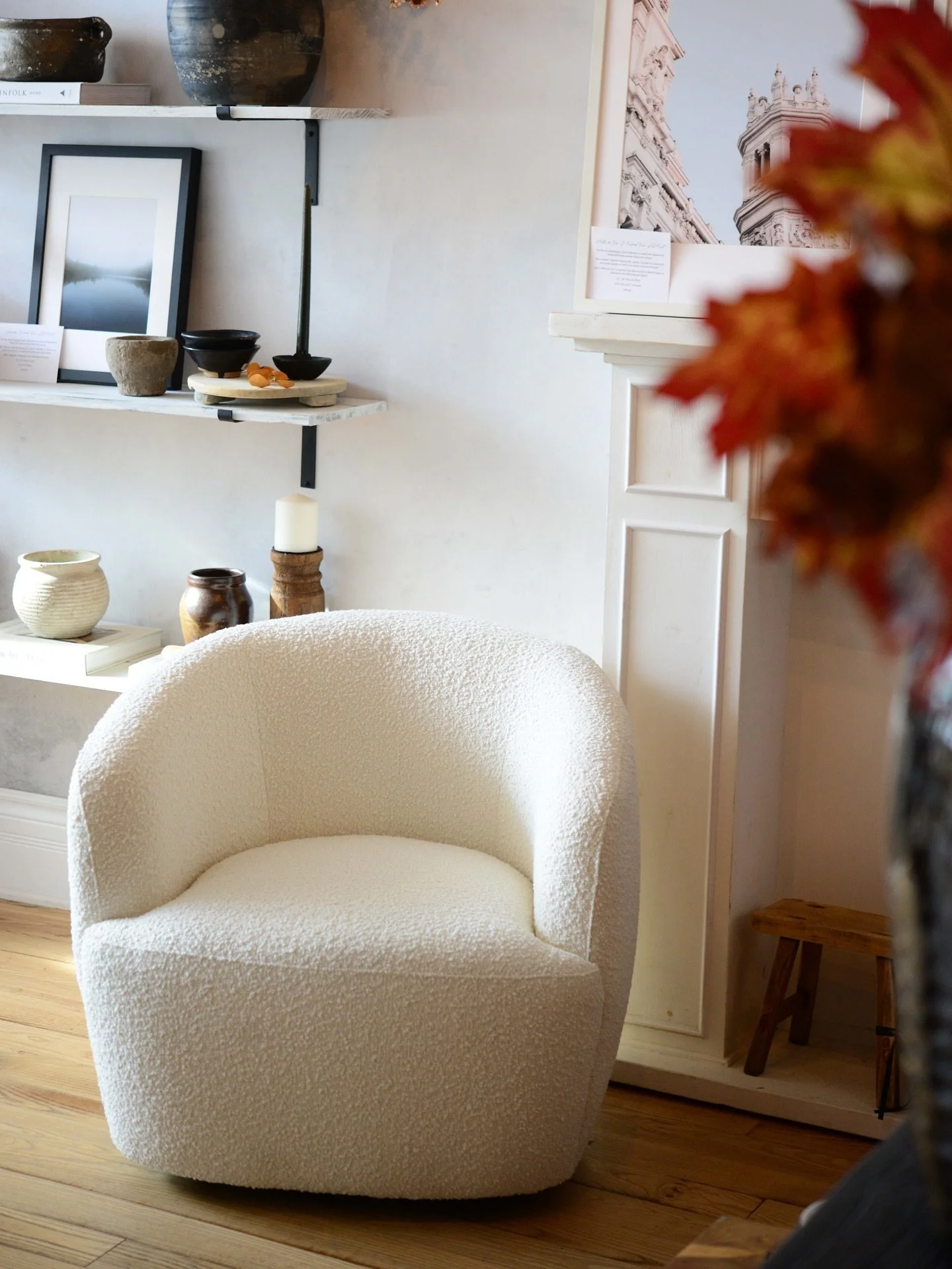 all about the cozy corners. 

always + especially this stunning autumn season. 

and currently loving this moody shop moment featuring our new&lsquo;maja&rsquo; swivel chair. 

you can find me here. 🖤

#carefullycurated #homegoods #designwithintenti