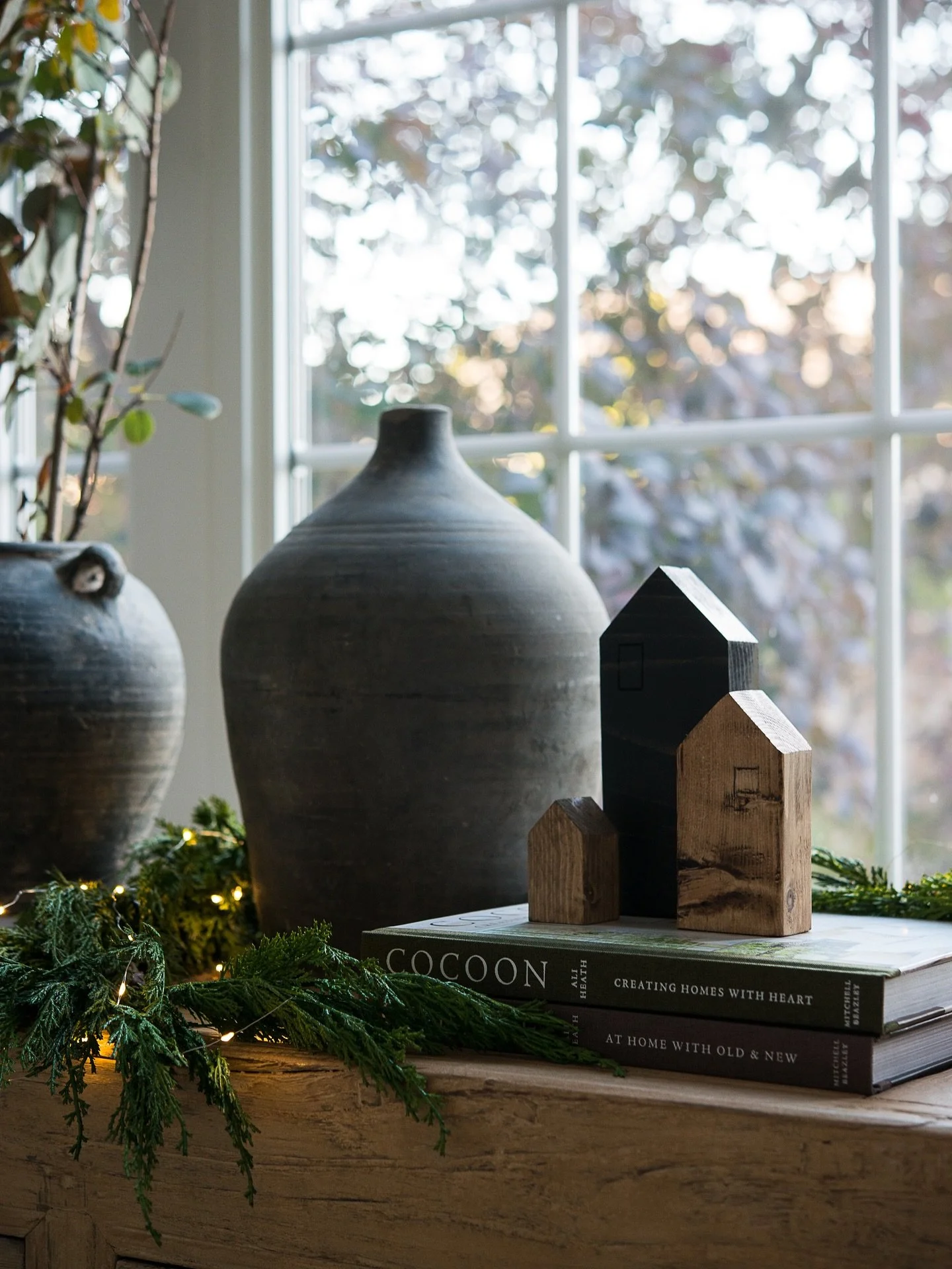 just a peek. 

because i couldn&rsquo;t resist.🎄

completely in love with how this year&rsquo;s holiday collection inspo has come together. 

holiday magic in every captured moment, bringing this year&rsquo;s curated collection to life. 

simple in 