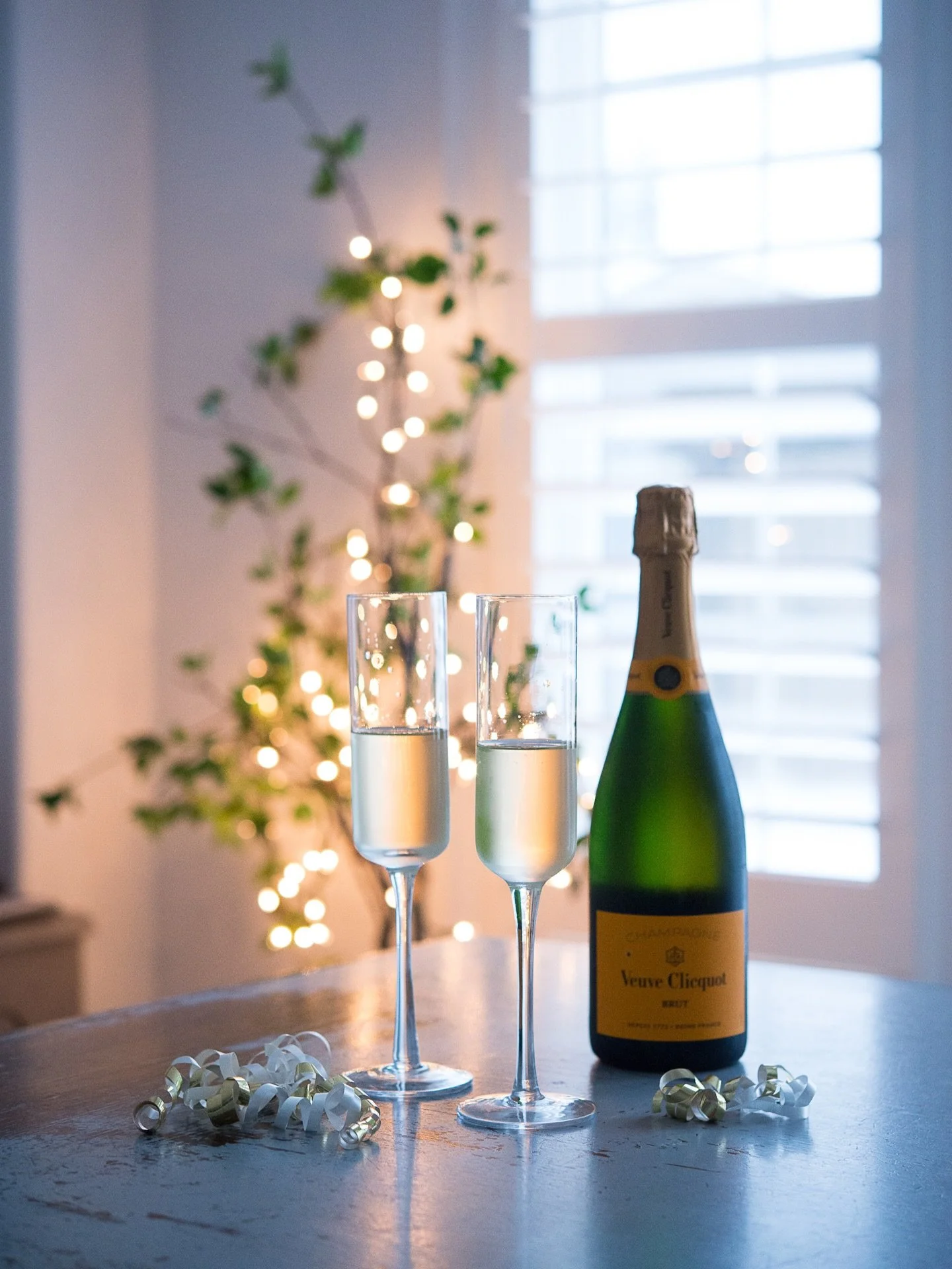 cheers to it all. 🥂

sending off 2025 with gratitude in our hearts. 

happy new year&rsquo;s eve to you all.🥂

#livebeautiful #liveinspired #theartofslowliving