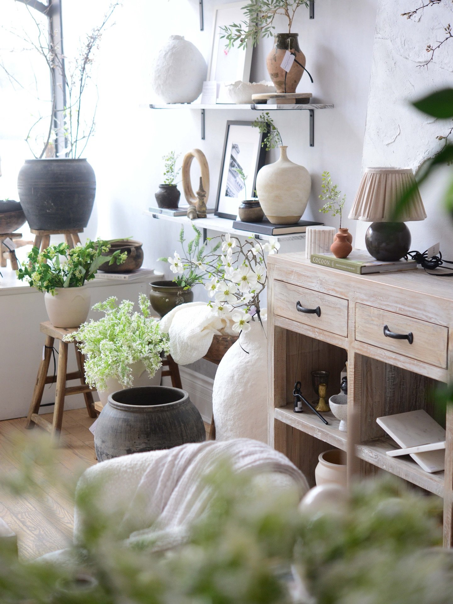our little bit&hellip;

of ways to get comfy. 
of ways to love home. 
of thoughtful european interior style, collected + created with the intention to help you live inspired. 🖤

saturday &bull; shop is open 10 to 5

#collectedhome #designwithintenti