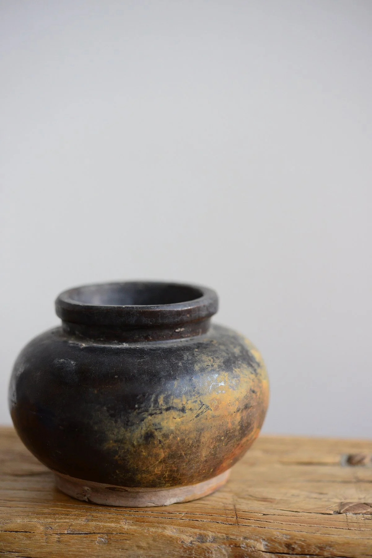 small vintage mini pot-007.jpg