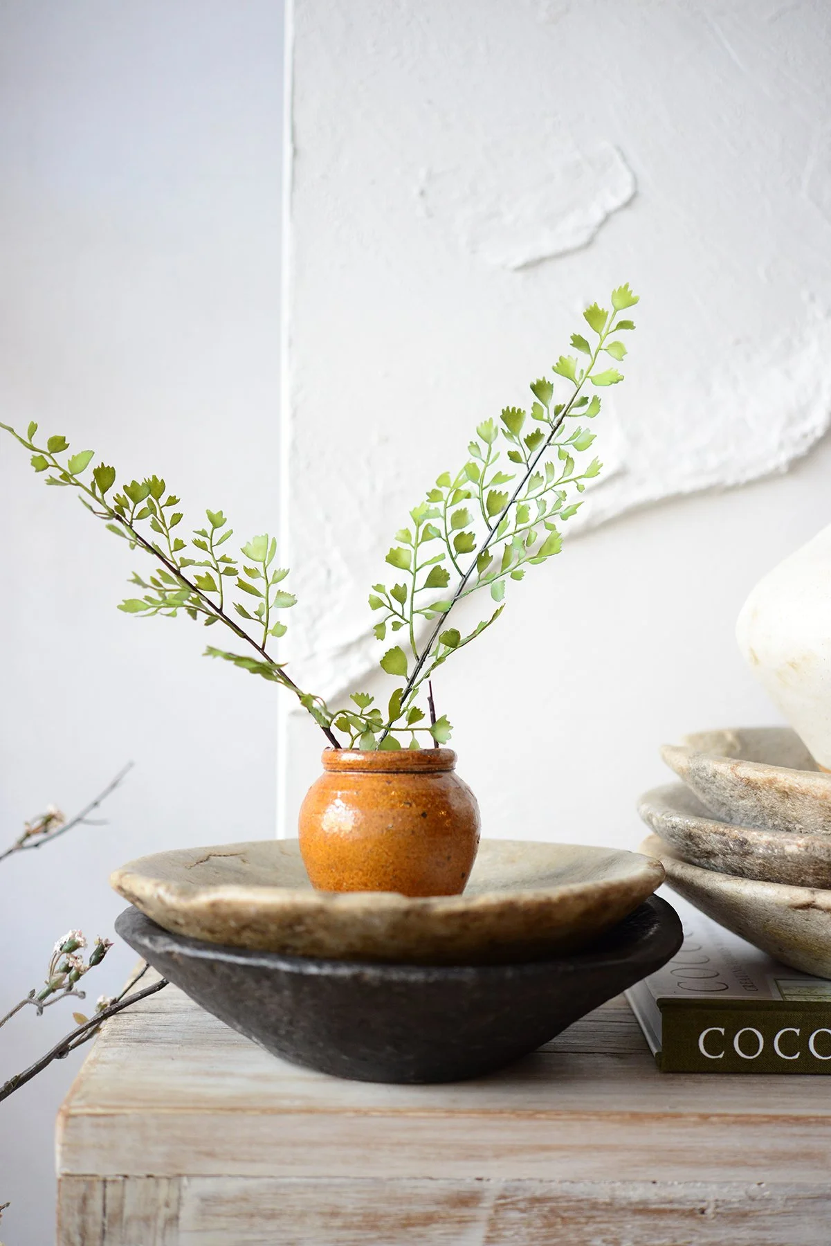 mustard small vintage vase-007.jpg