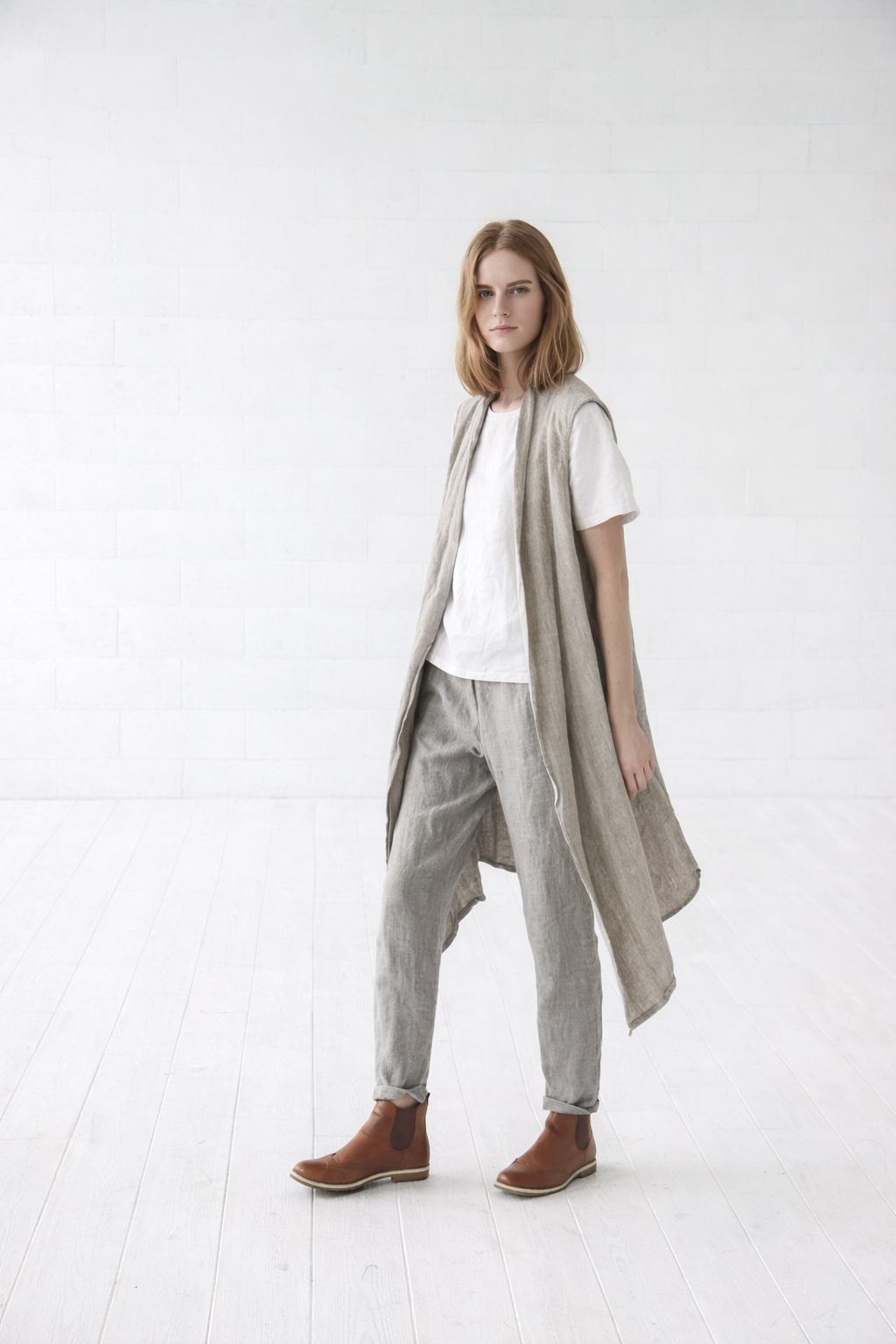 the ‘atelier lino’ collection • long linen vest