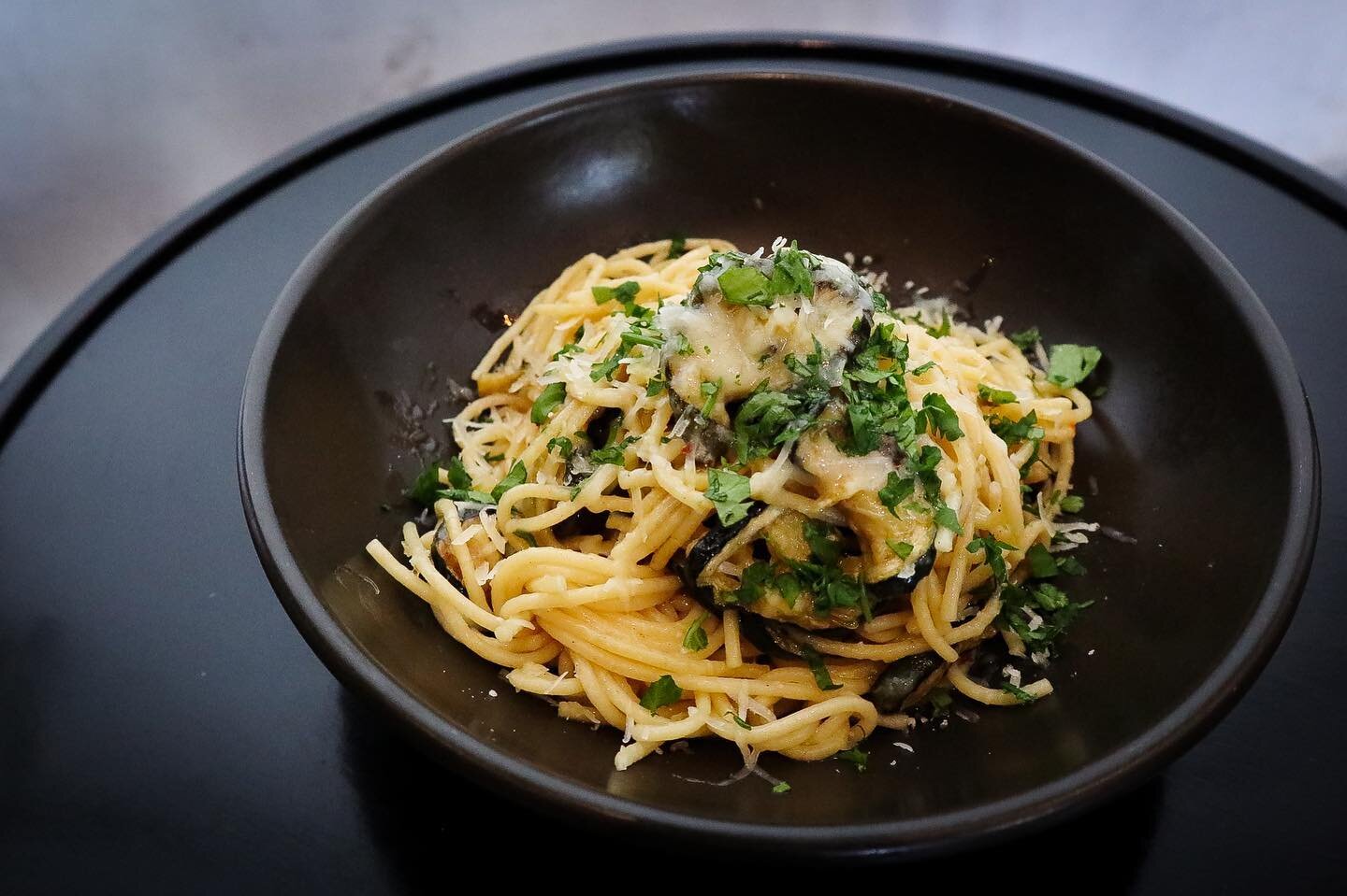 That zucchini spaghetti @stanleytucci loves - Spaghetti alla Nerano.
.
.
.
#spaghettiwithzucchini #pasta #pastanight #pastalover #spaghettiallanerano #stanleytucci #platingsandpairings #zucchini #sydneyfood