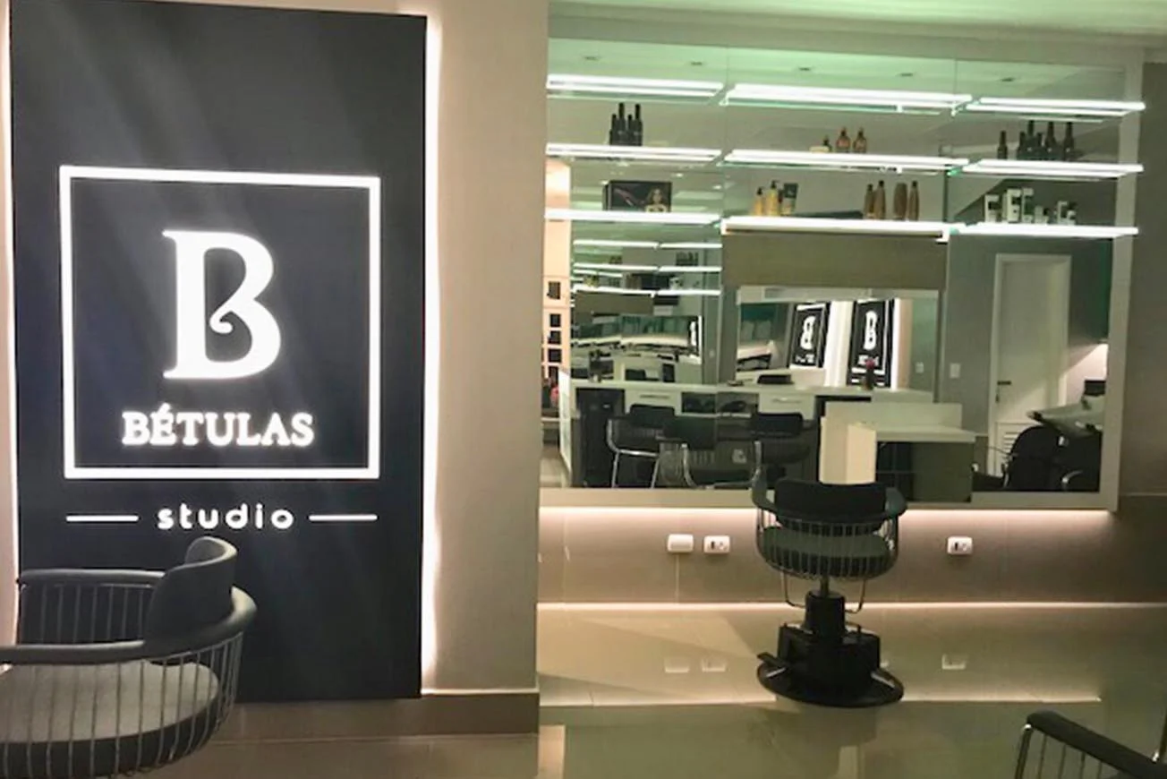 regina-ulhoa-canto-projetos-comerciais-e-consultorios-studio-betulas-alphaville-02.jpg