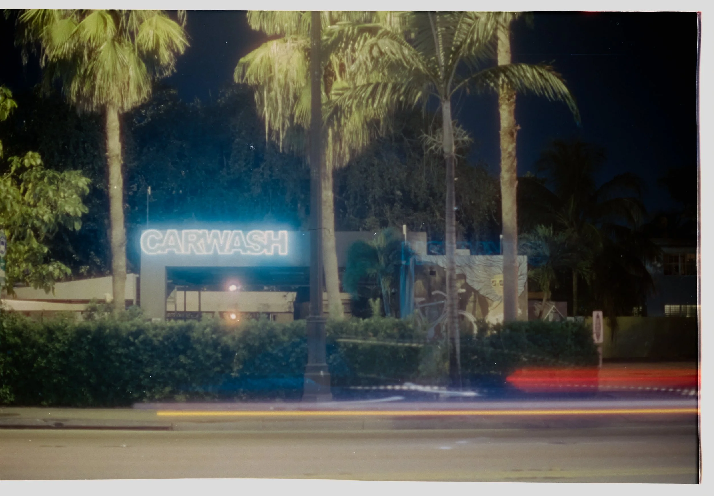 MIAMIATNIGHTCINESTILL800T (2)-Enhanced-positive.jpg