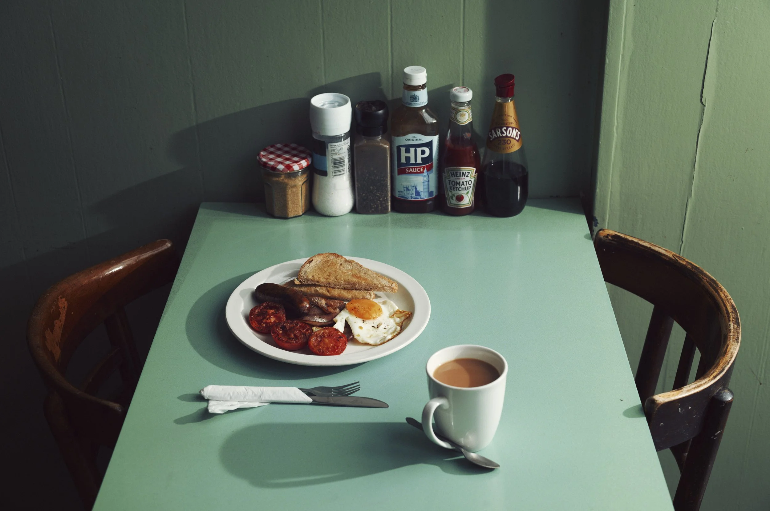 25-03-21_FT WEEKEND_LOCAL GEMS_MARIO'S CAFÉ_L1001518_FRY UP.jpg