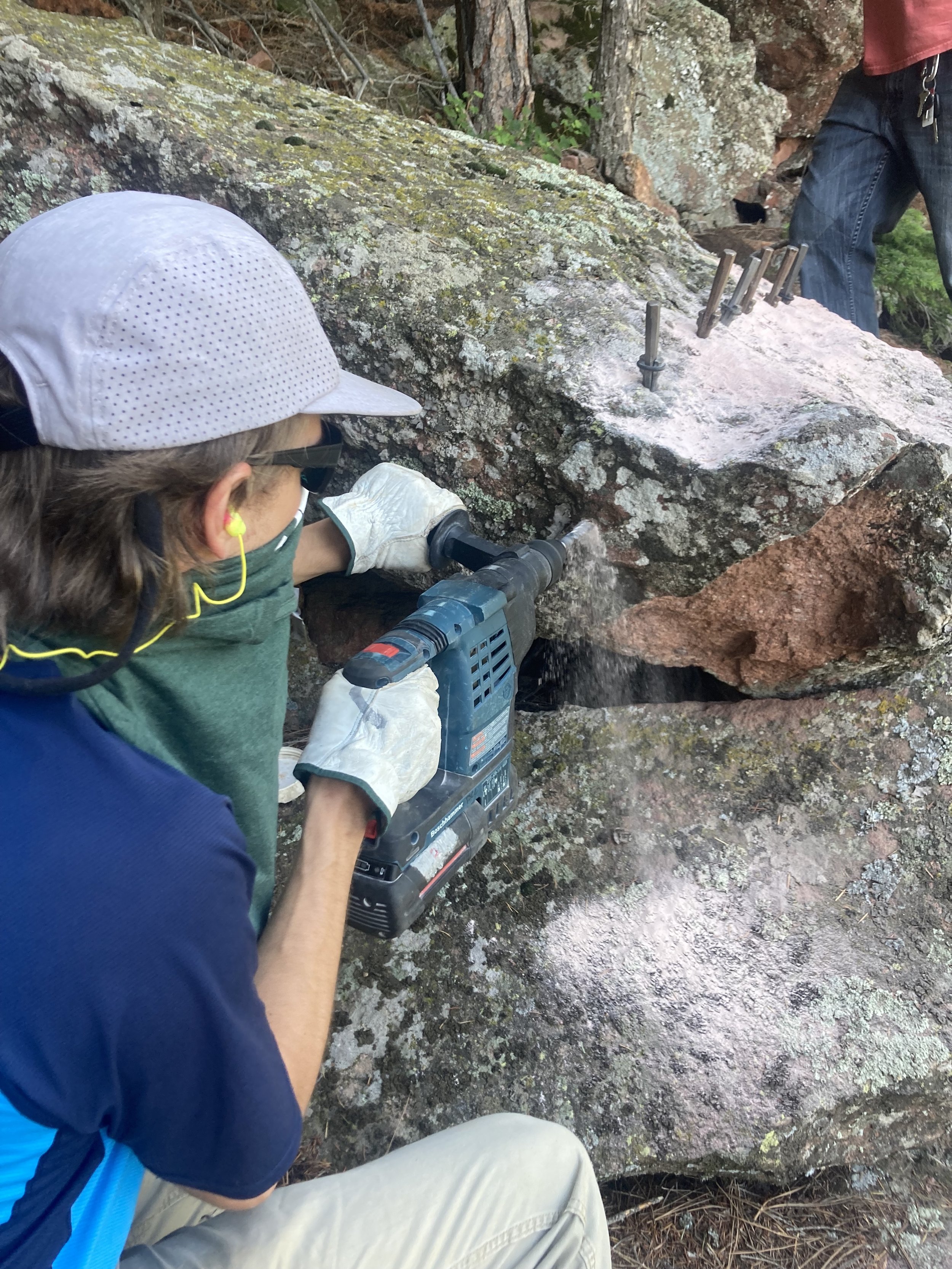 Neptune Mountaineering Volunteers  