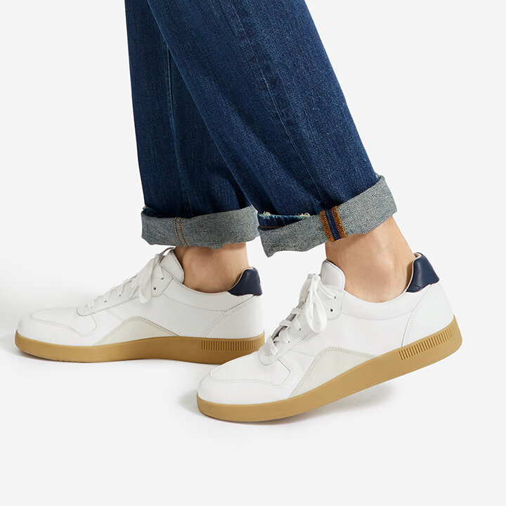 CourtBlueGum01.jpg