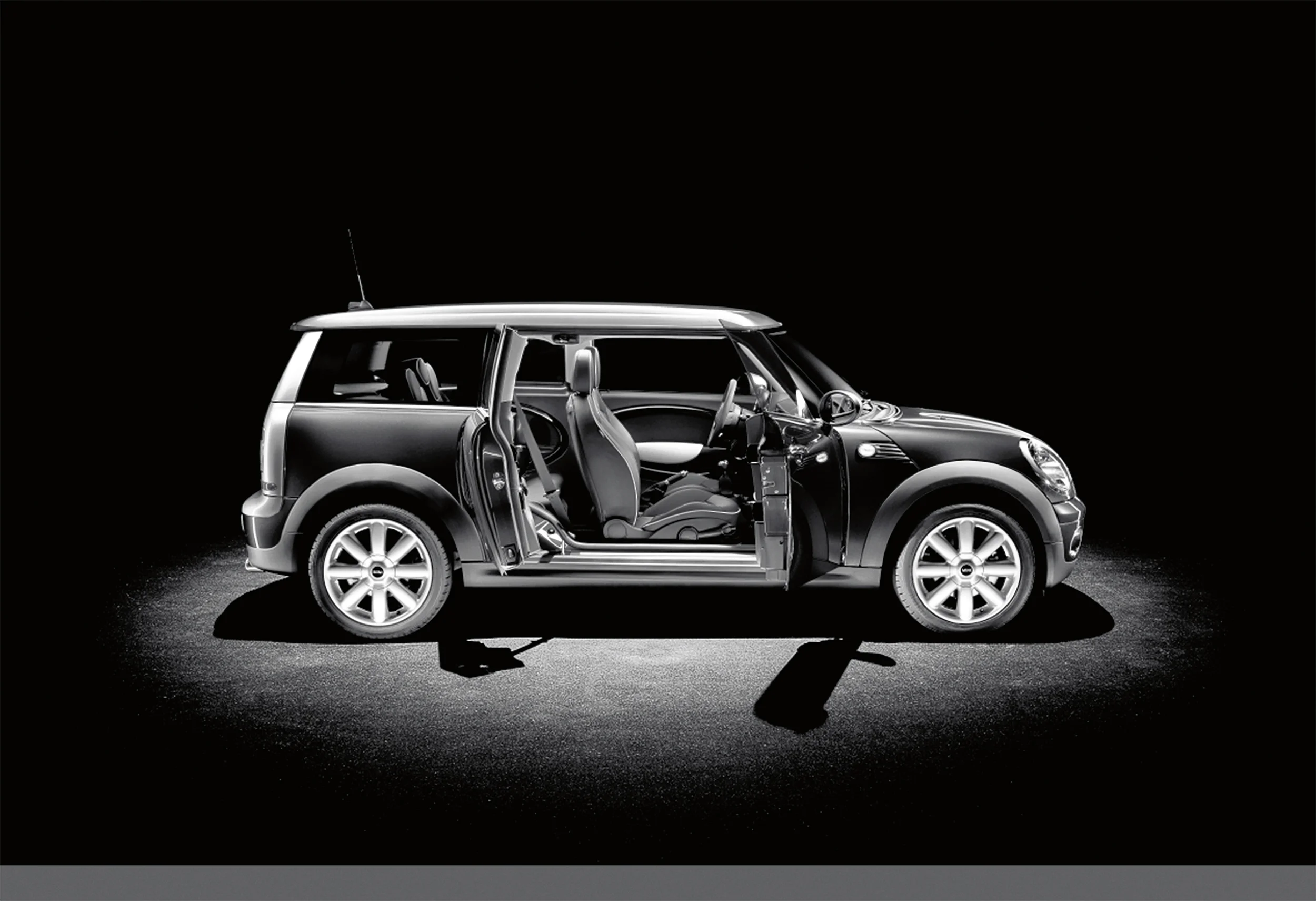 MINI_07.jpg