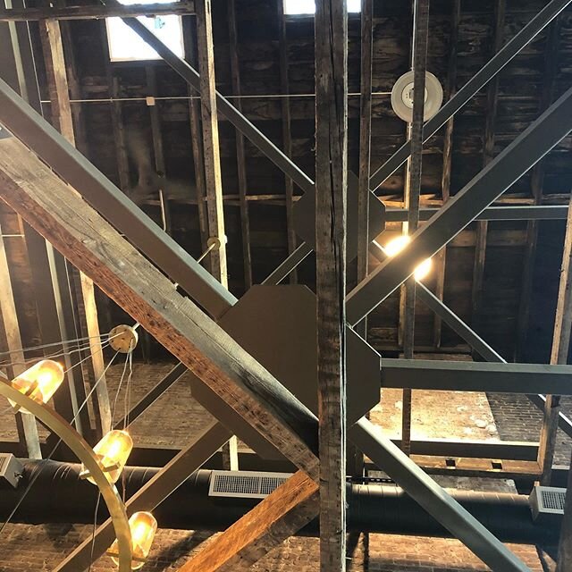 Look up and you&rsquo;ll be surprised.  Didn&rsquo;t expect this kind of theater-like ceiling from a small cafe.  Disclaimer: it&rsquo;s not my first time here.... #openyoureyes #mindjogging @partnerscoffee
