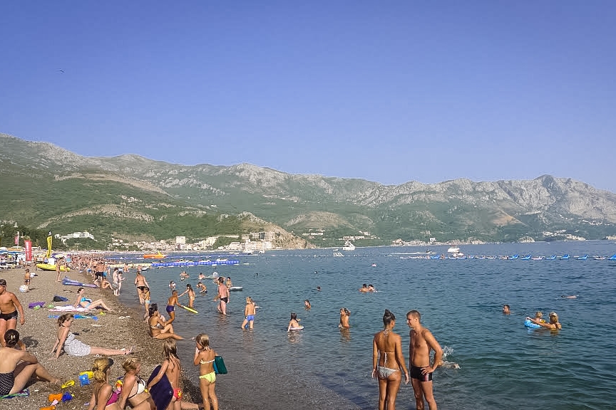 Becici_beach_Montenegro_Apart_Hotel_Anatolia.jpg