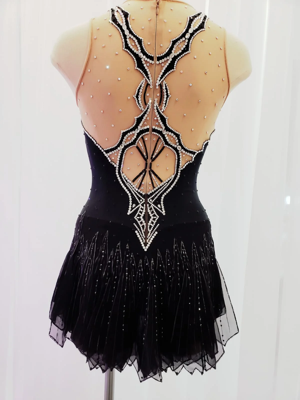 Black leo back.jpeg