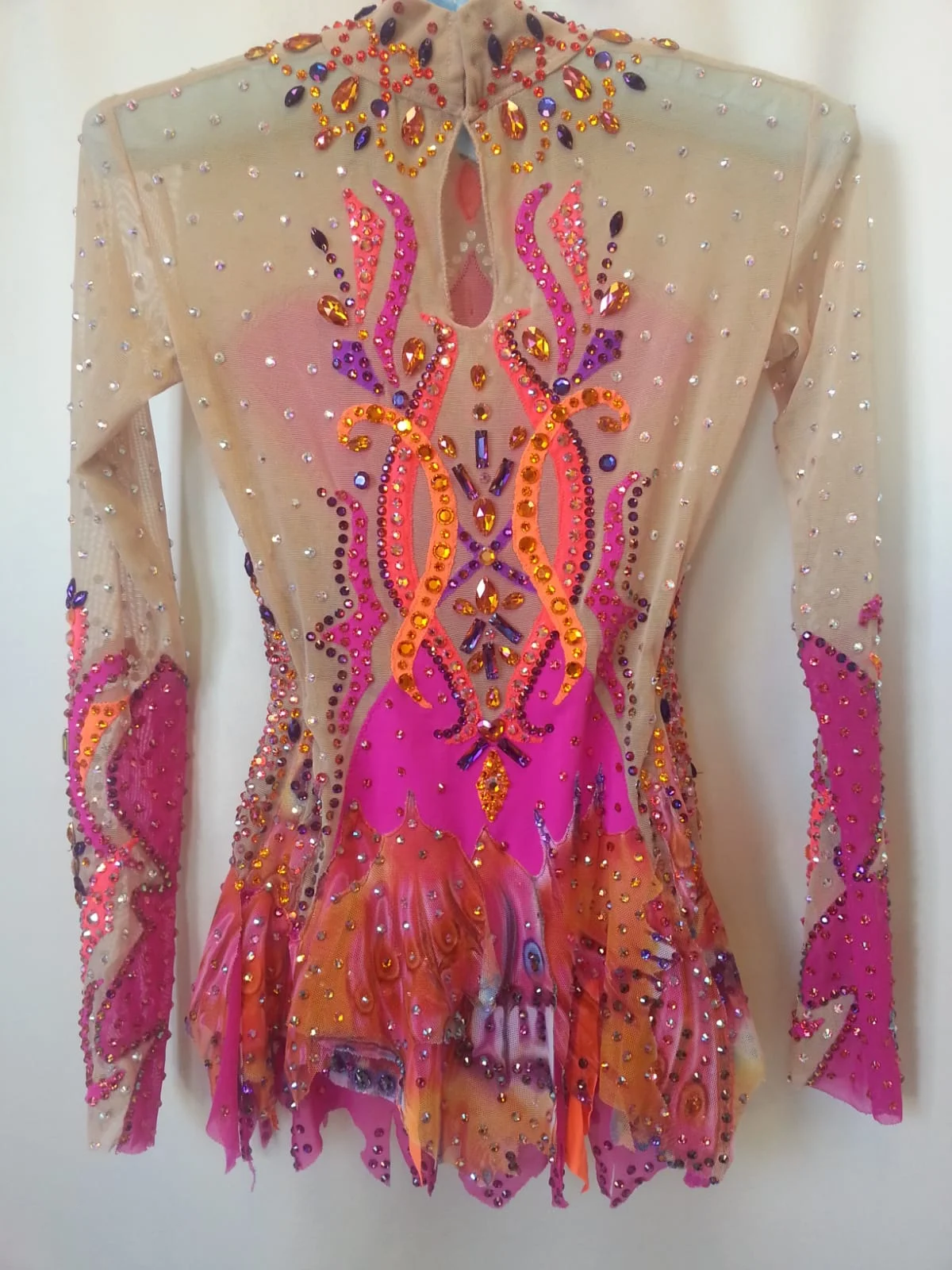 Pink leo detail 2.jpeg