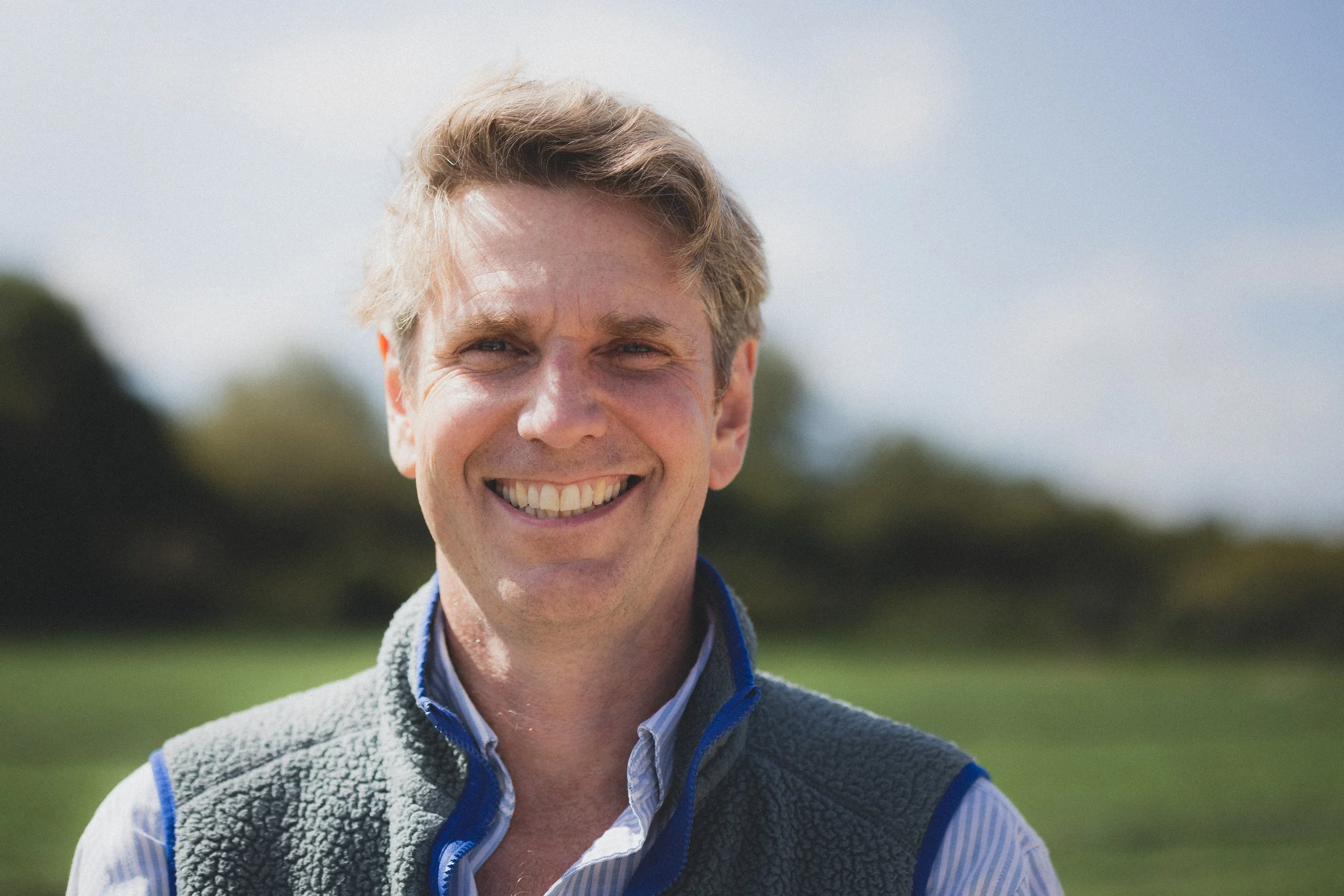 T  om Amery is Managing Director & Partner of The Watercress Company, the UK’s largest grower of watercress with specialist beds in Alresford, Cranborne and Dorchester, and Jerez in Spain