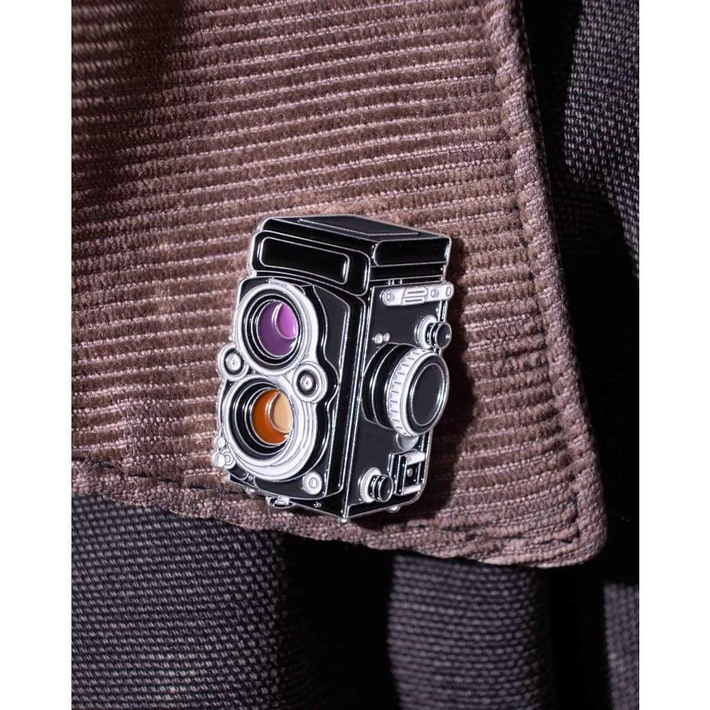 medium-format-camera-1-pin-120-film-tab1shipping-tab2delivery-and-returns-official-exclusive-violet-leather_492_1296x.jpg